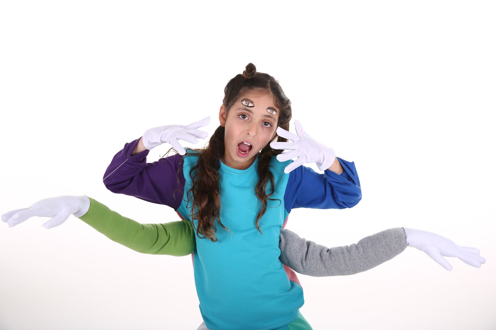 Canon EF 24-70mm F2.8L II USM sample photo. Monster, kid, costume photography