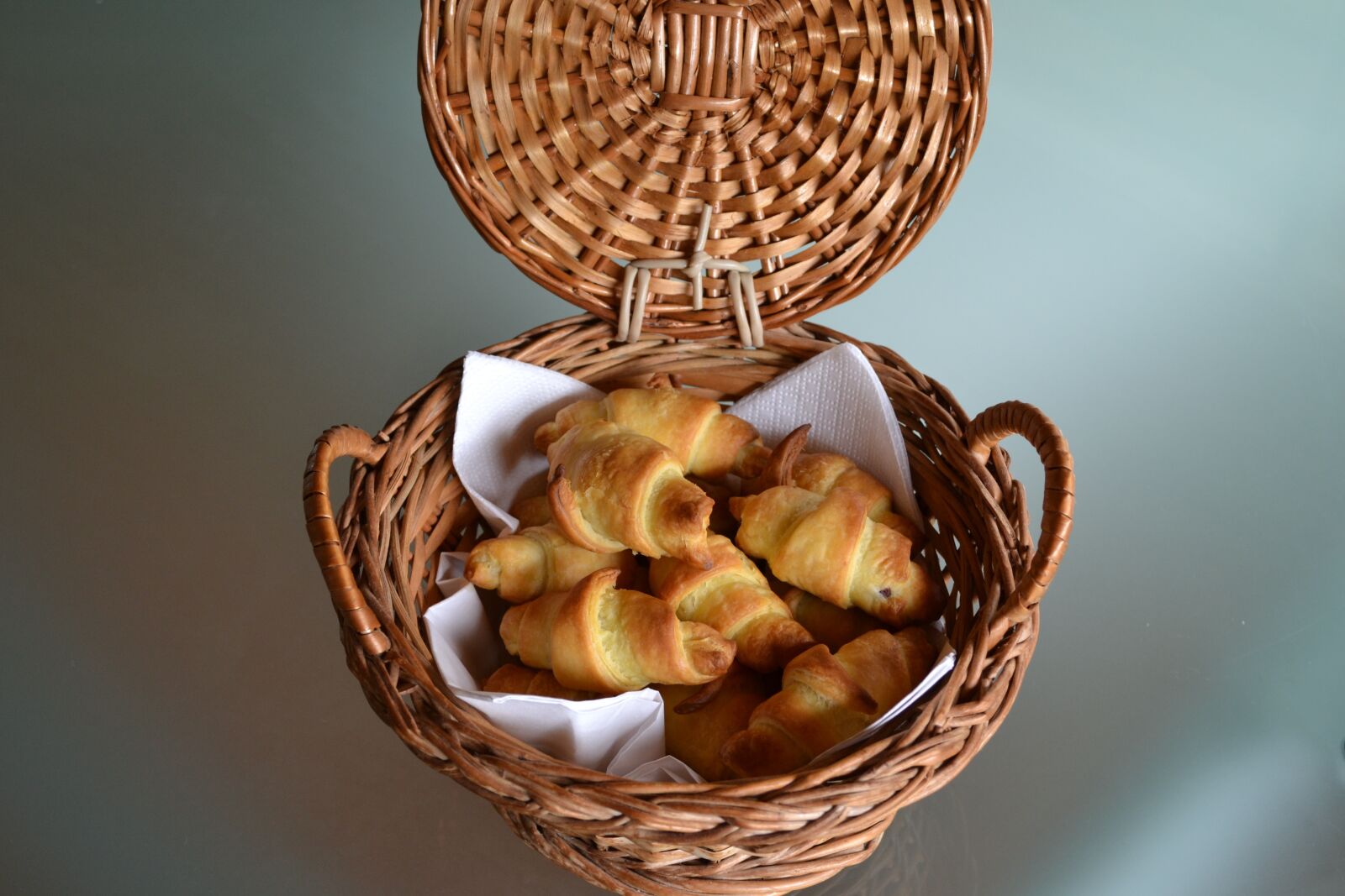 Nikon D3100 sample photo. Mini croissants, nutella, basket photography