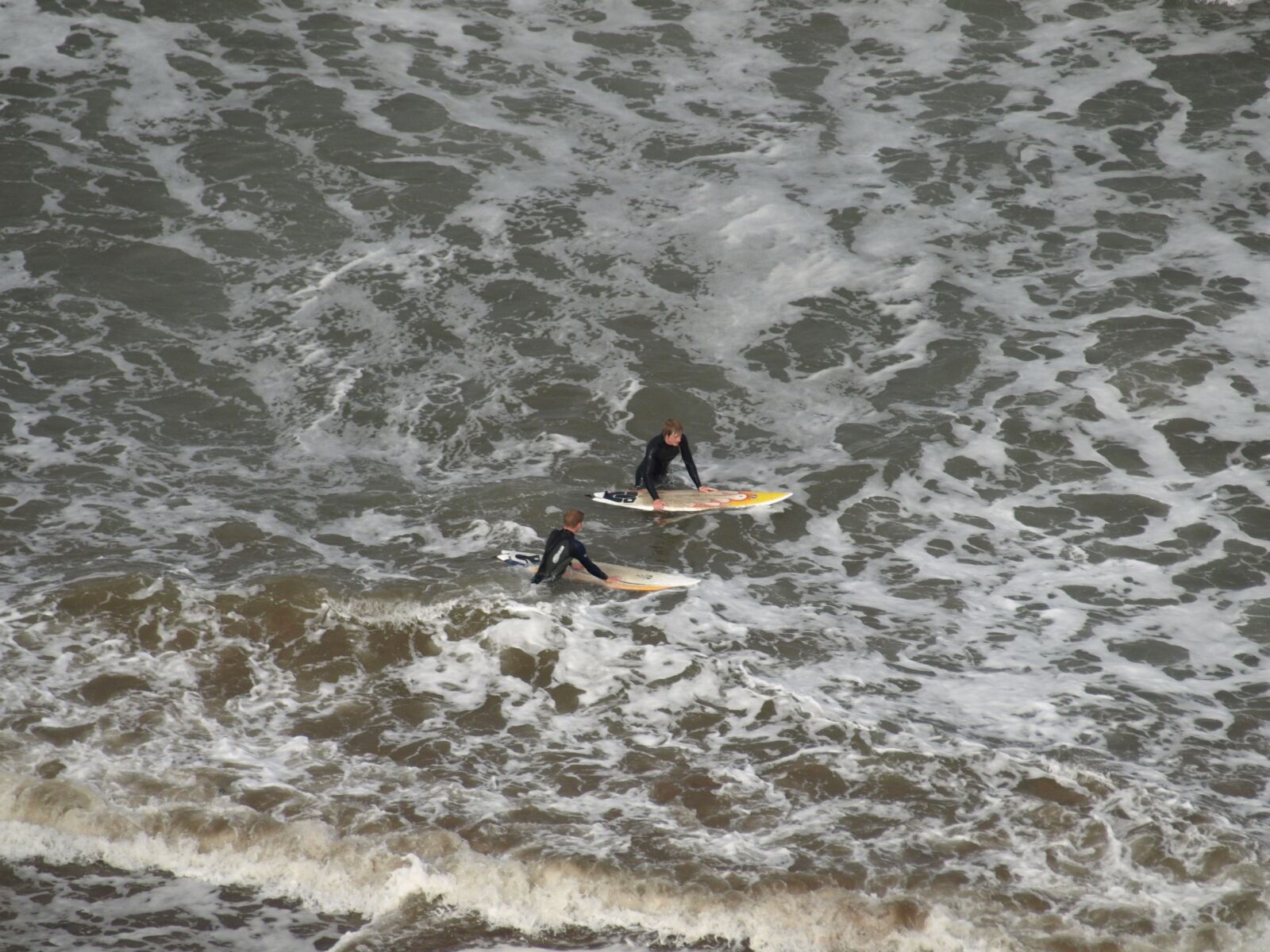 Olympus E-410 (EVOLT E-410) sample photo. Surfers, wetsuit, ocean photography