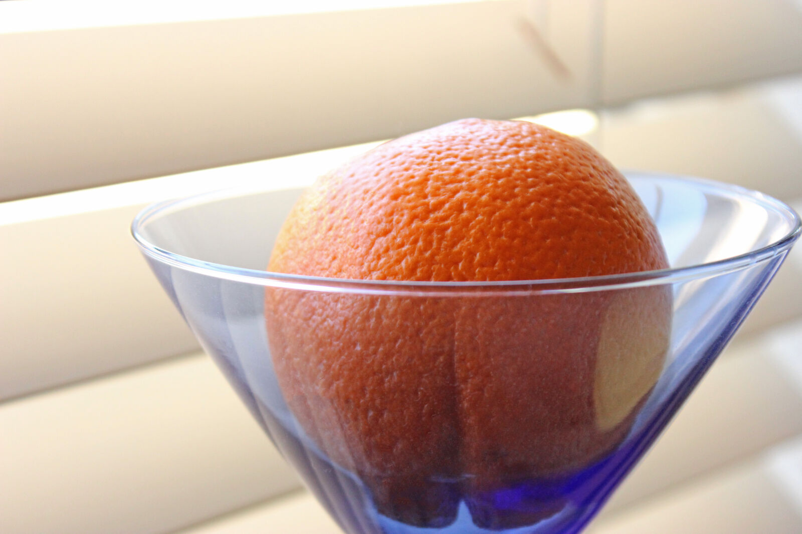 Canon EOS 600D (Rebel EOS T3i / EOS Kiss X5) sample photo. Food, dawn, blue, orange photography