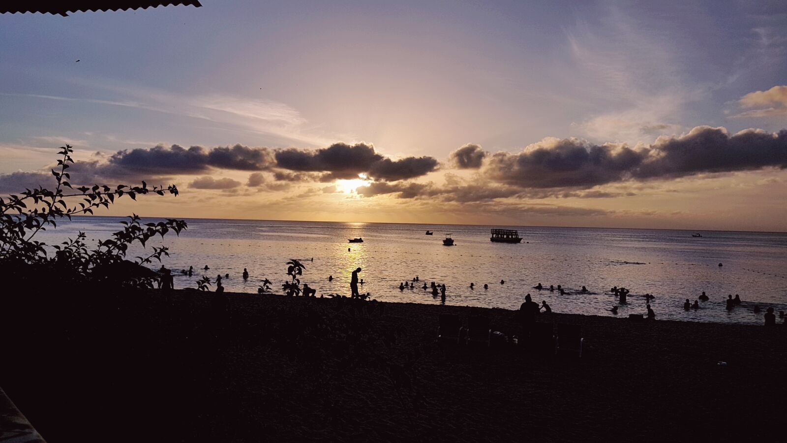 Samsung Galaxy S7 Edge sample photo. Sunset, beach, vacation photography