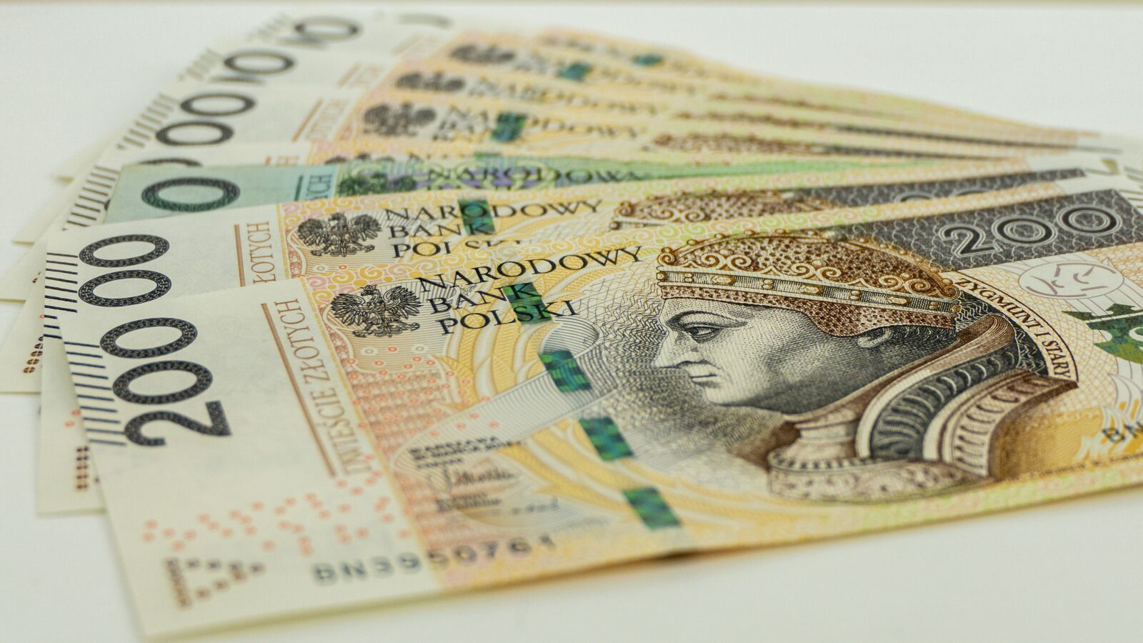Panasonic Lumix DMC-FZ2500 (Lumix DMC-FZ2000) sample photo. Money, euro banknotes, bank photography