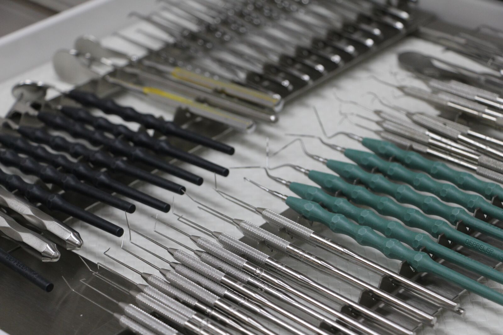 Canon EOS 650D (EOS Rebel T4i / EOS Kiss X6i) sample photo. Dentist, dental instruments, dentist photography