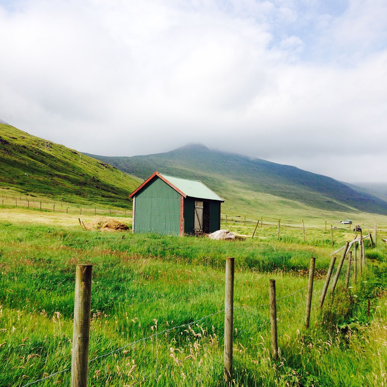iPhone 5c back camera 4.12mm f/2.4 sample photo. Faroeislands, faroe, islands photography
