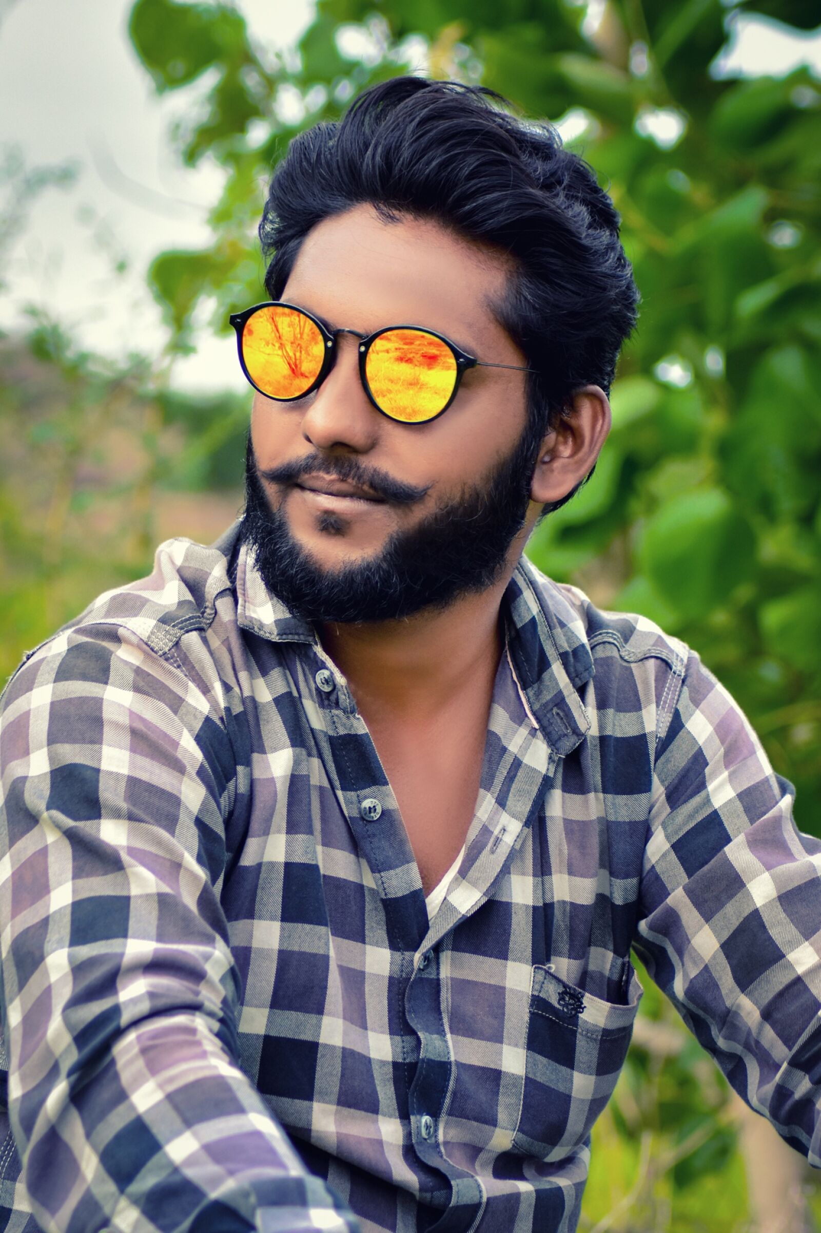 Nikon D3400 sample photo. Man, model, vintage glasses photography