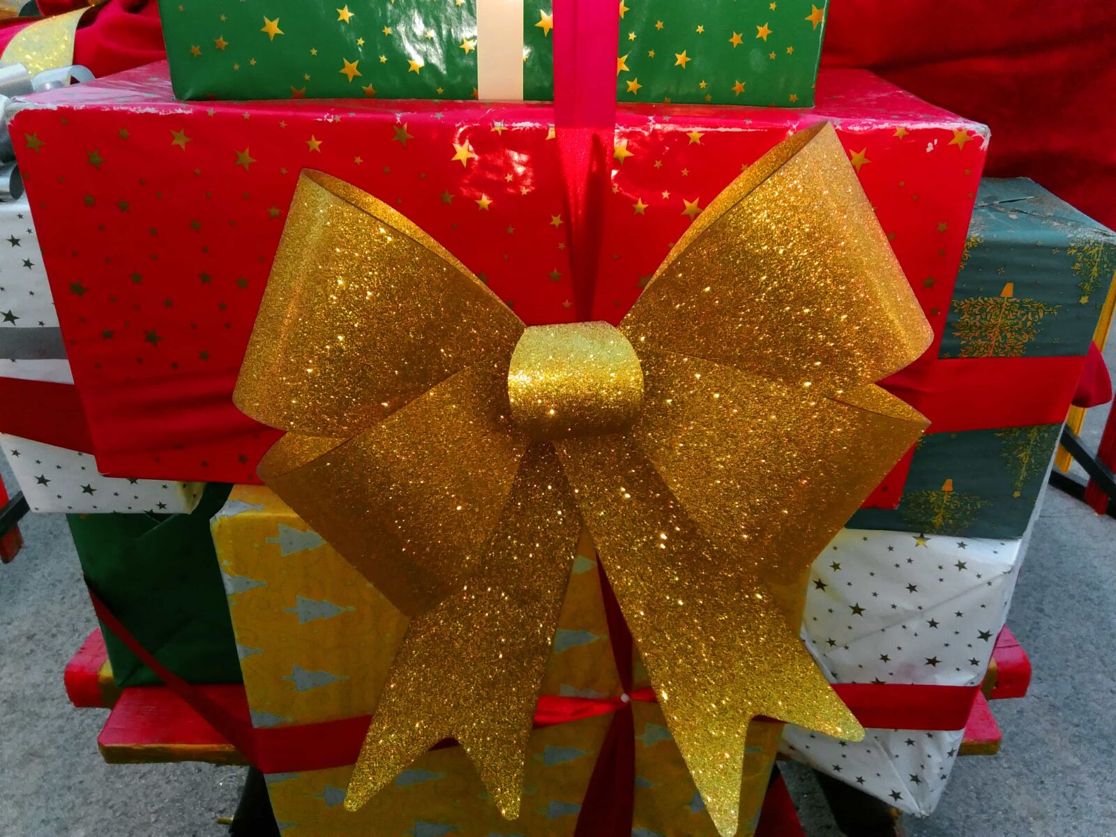Lenovo S60-A sample photo. Box, christmas, colorful, gift photography