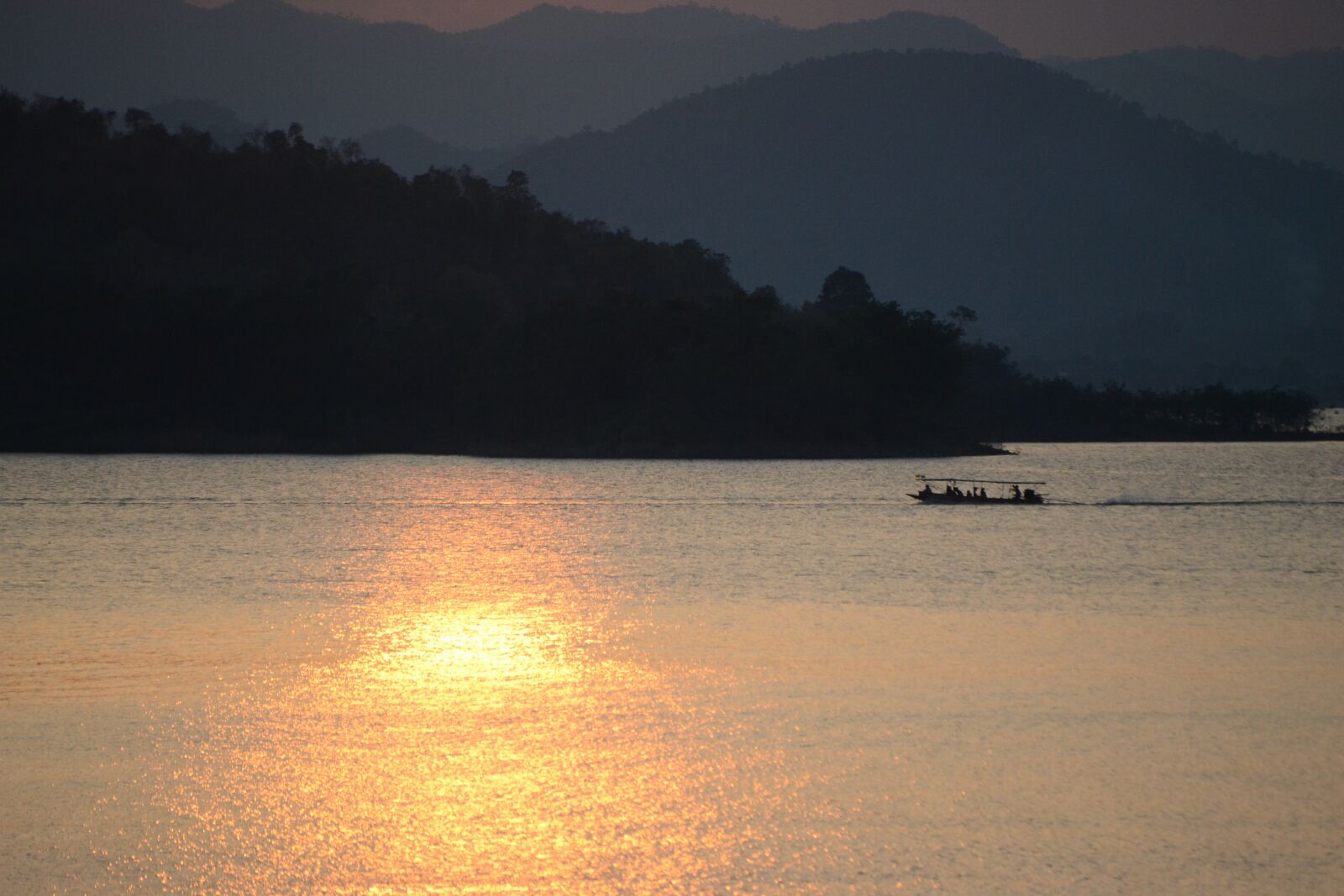 Nikon D3100 sample photo. Thailand, wall, sunset photography