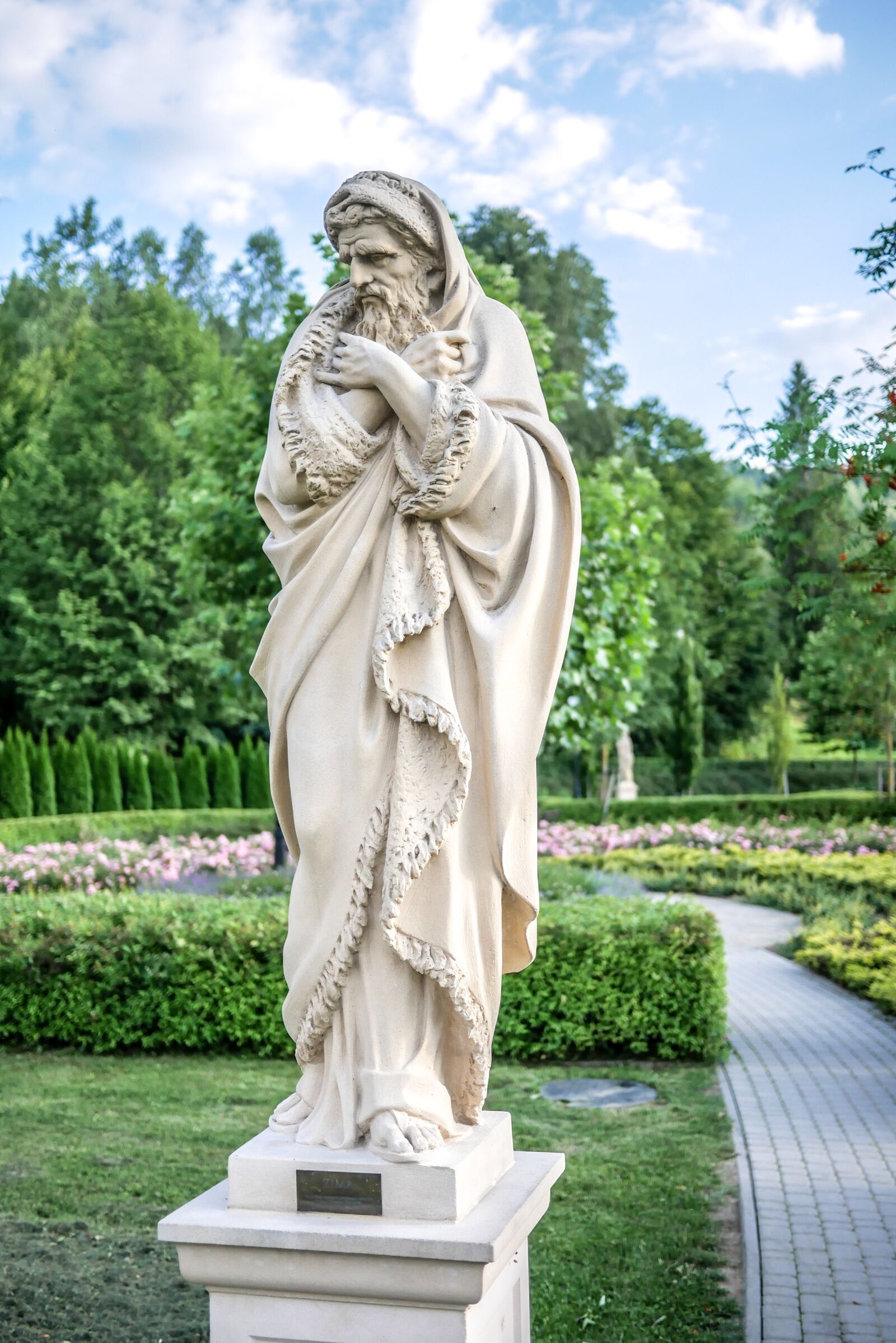 LUMIX G 20/F1.7 II sample photo. The statue, the statue photography