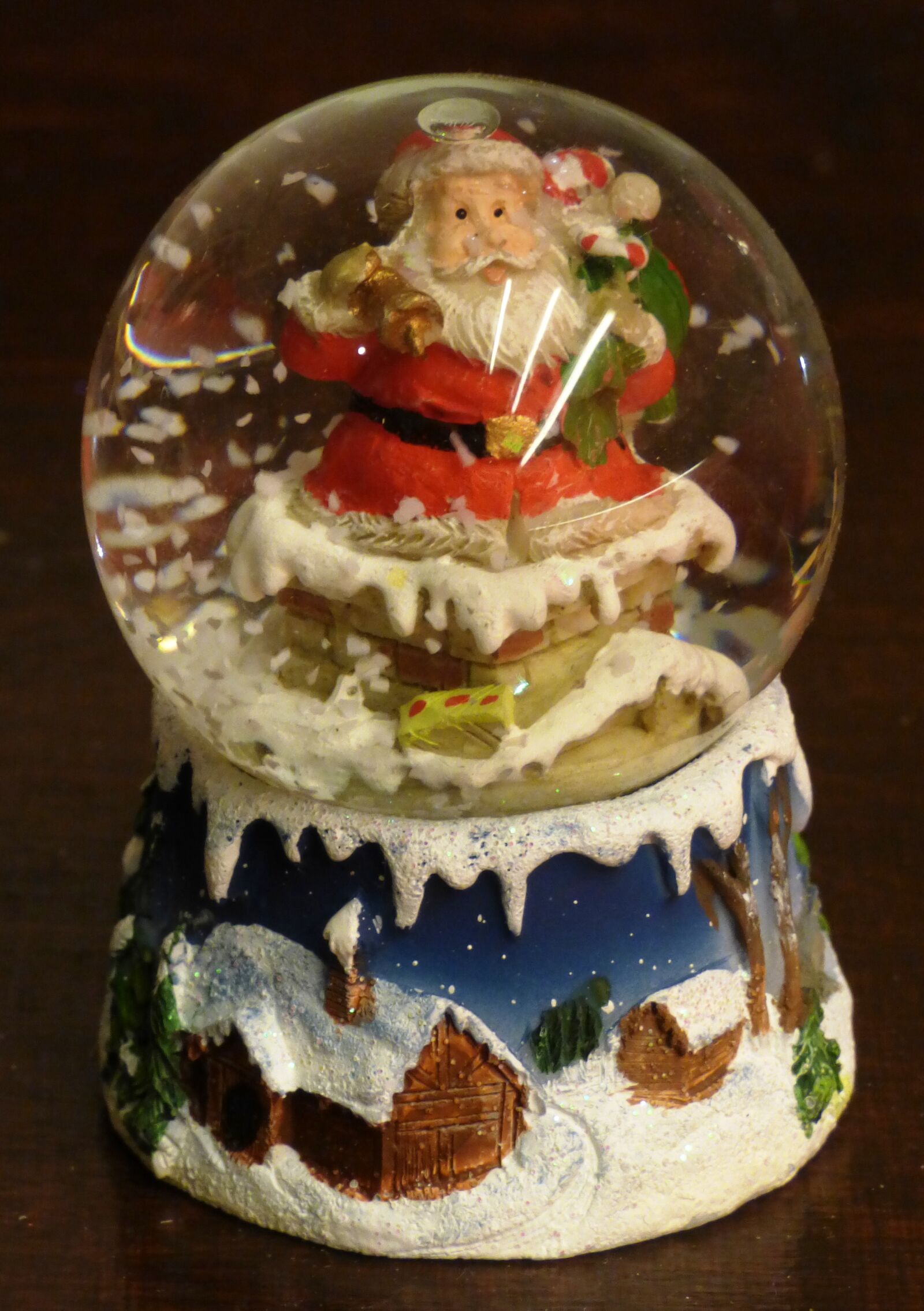 Panasonic DMC-FZ72 sample photo. Sphere, winter decoration, christmas photography