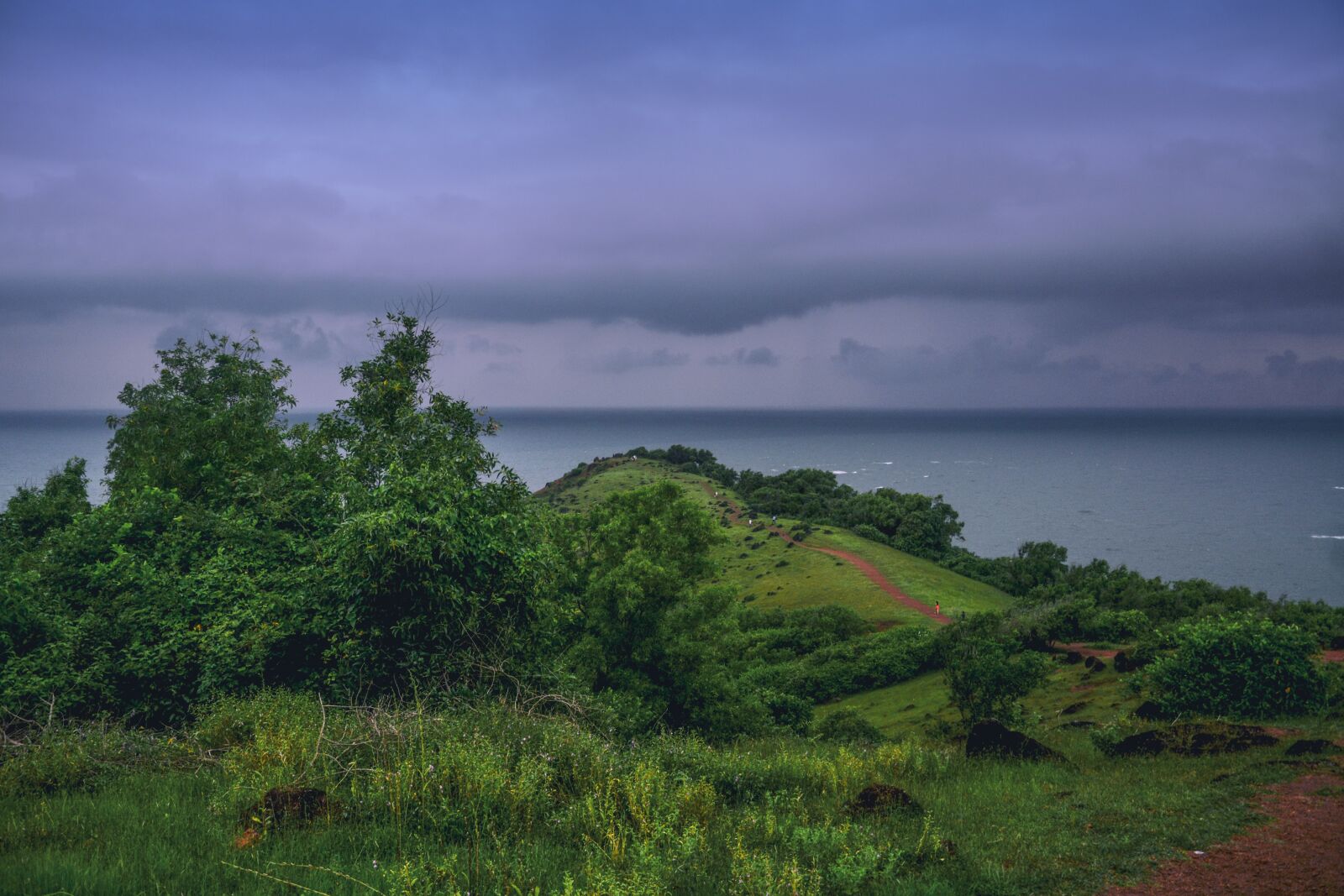 Nikon D5200 sample photo. Beach, landscape, cloudy, skies photography