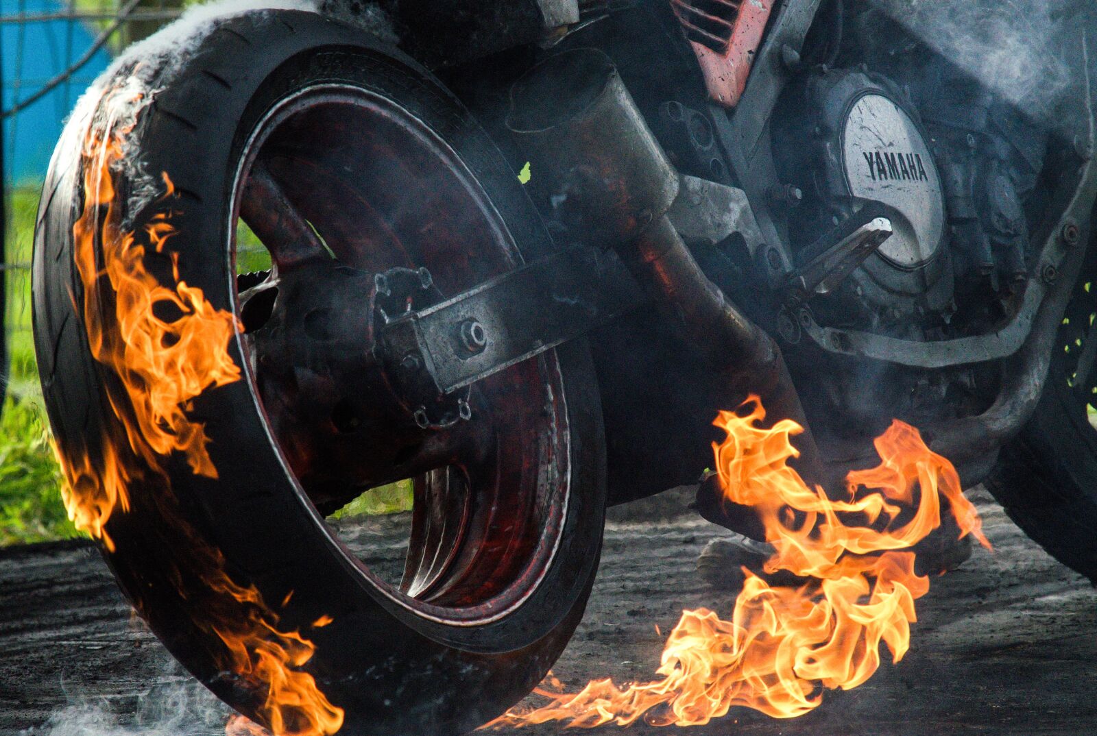Nikon D5100 sample photo. Motorcycle, gas, speed photography