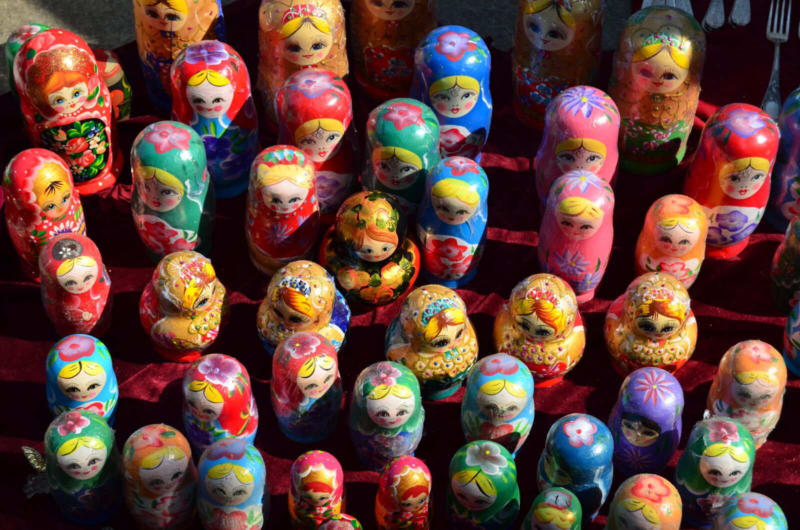 Nikon D5100 sample photo. Babushka, toys, market photography