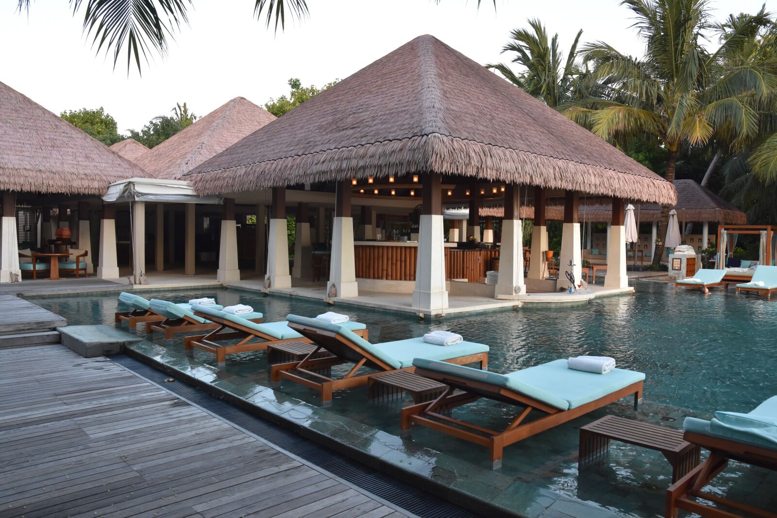 Nikon D7200 sample photo. Maldives, resort, beach photography