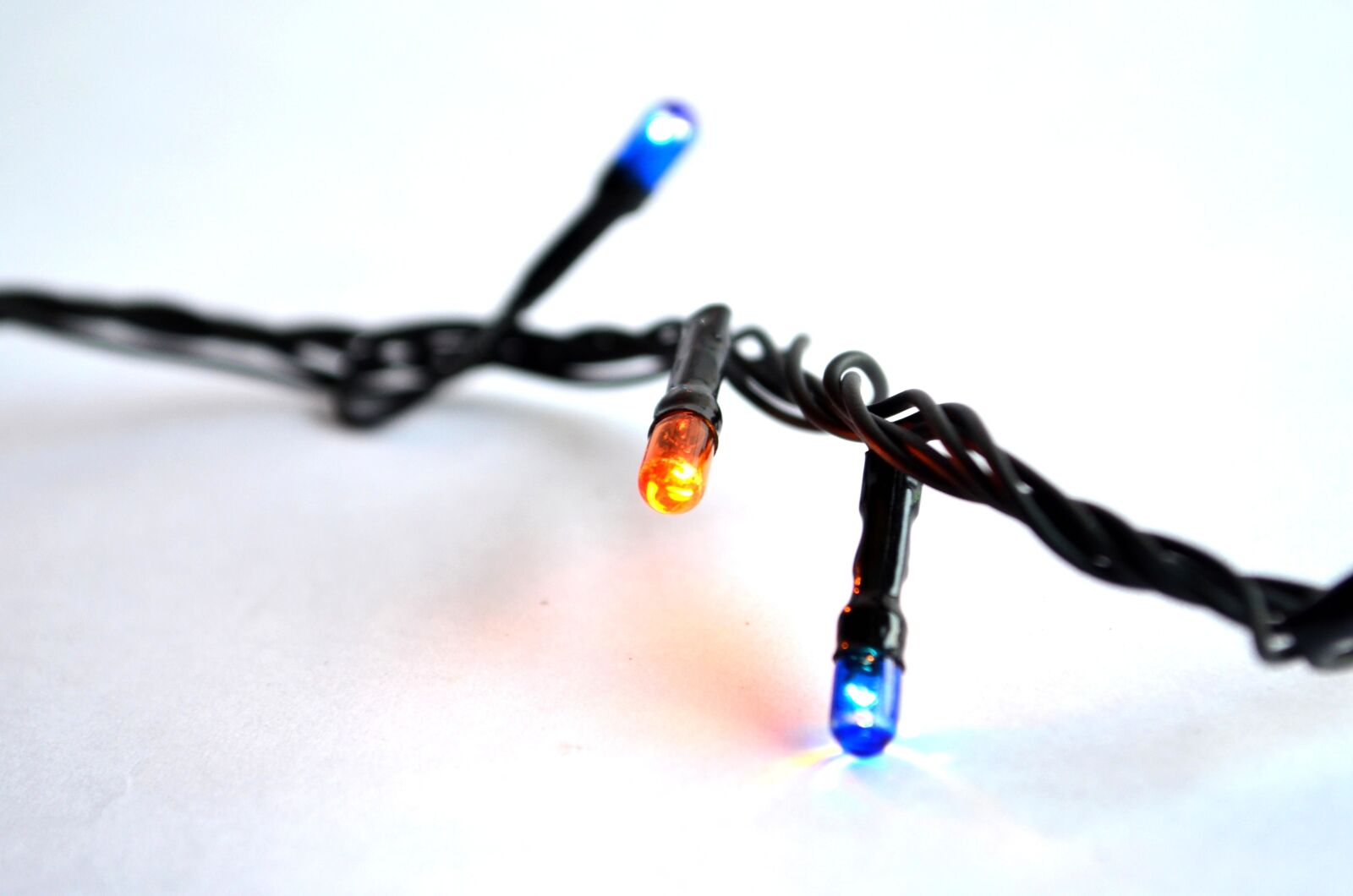 Nikon D5100 sample photo. Light bulb, wire, light photography
