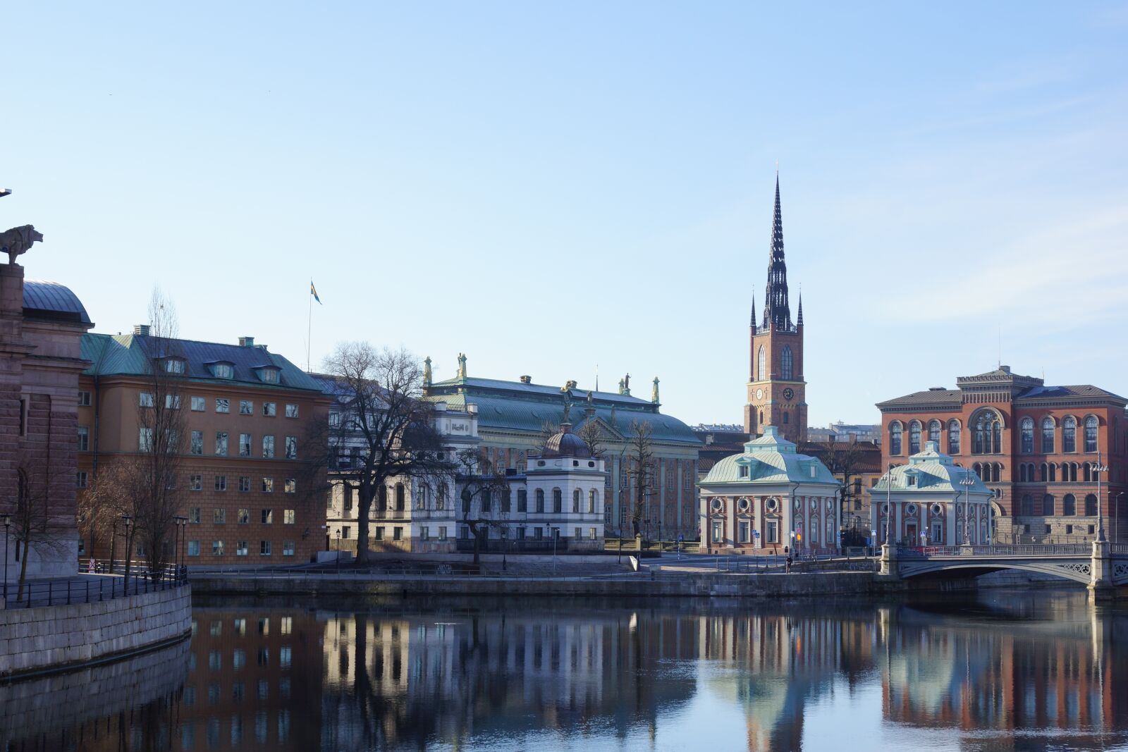 Sony SLT-A77 + Sony DT 16-50mm F2.8 SSM sample photo. Stockholm, architecture, building photography