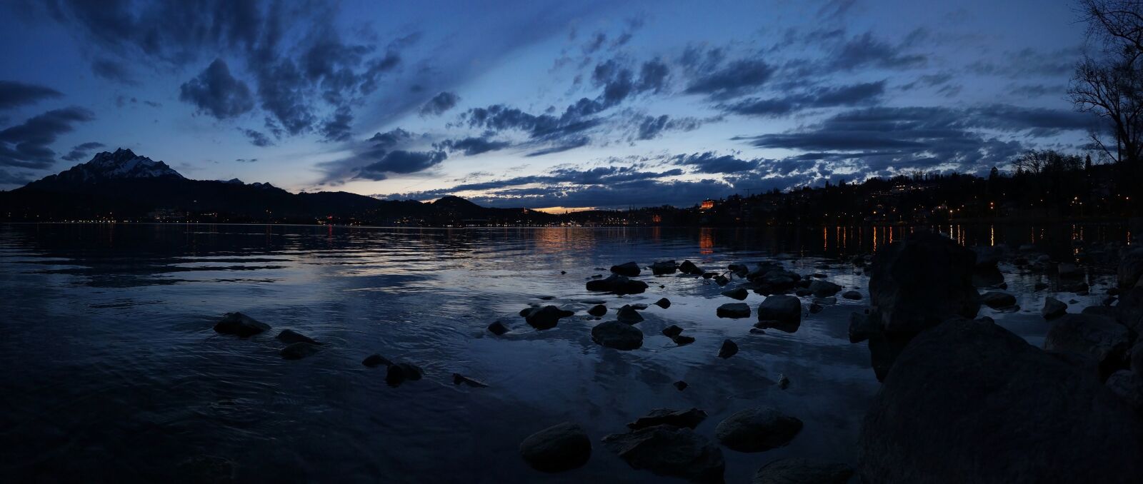 Sony Alpha NEX-5N + Sony E 18-55mm F3.5-5.6 OSS sample photo. Lucerne, evening, lake photography
