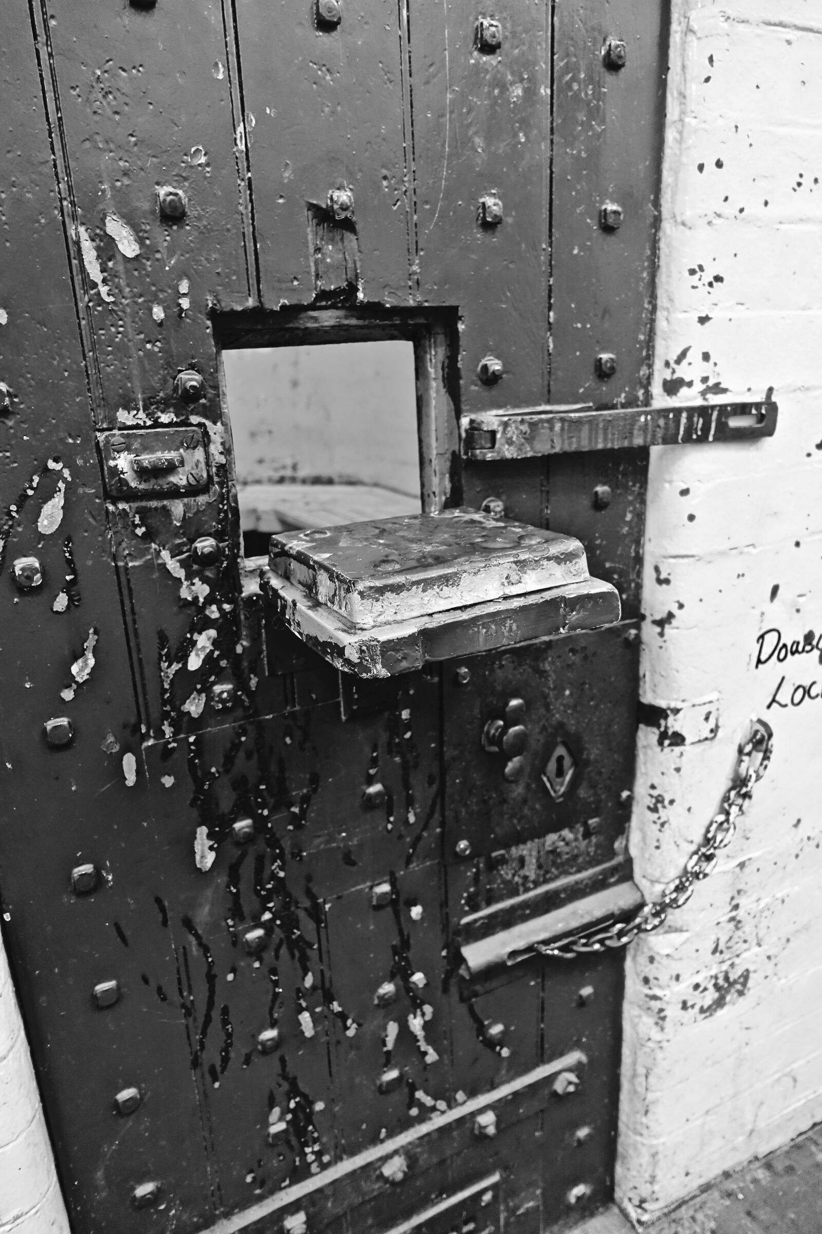 Sony Cyber-shot DSC-RX100 III sample photo. Door, prison, servers photography
