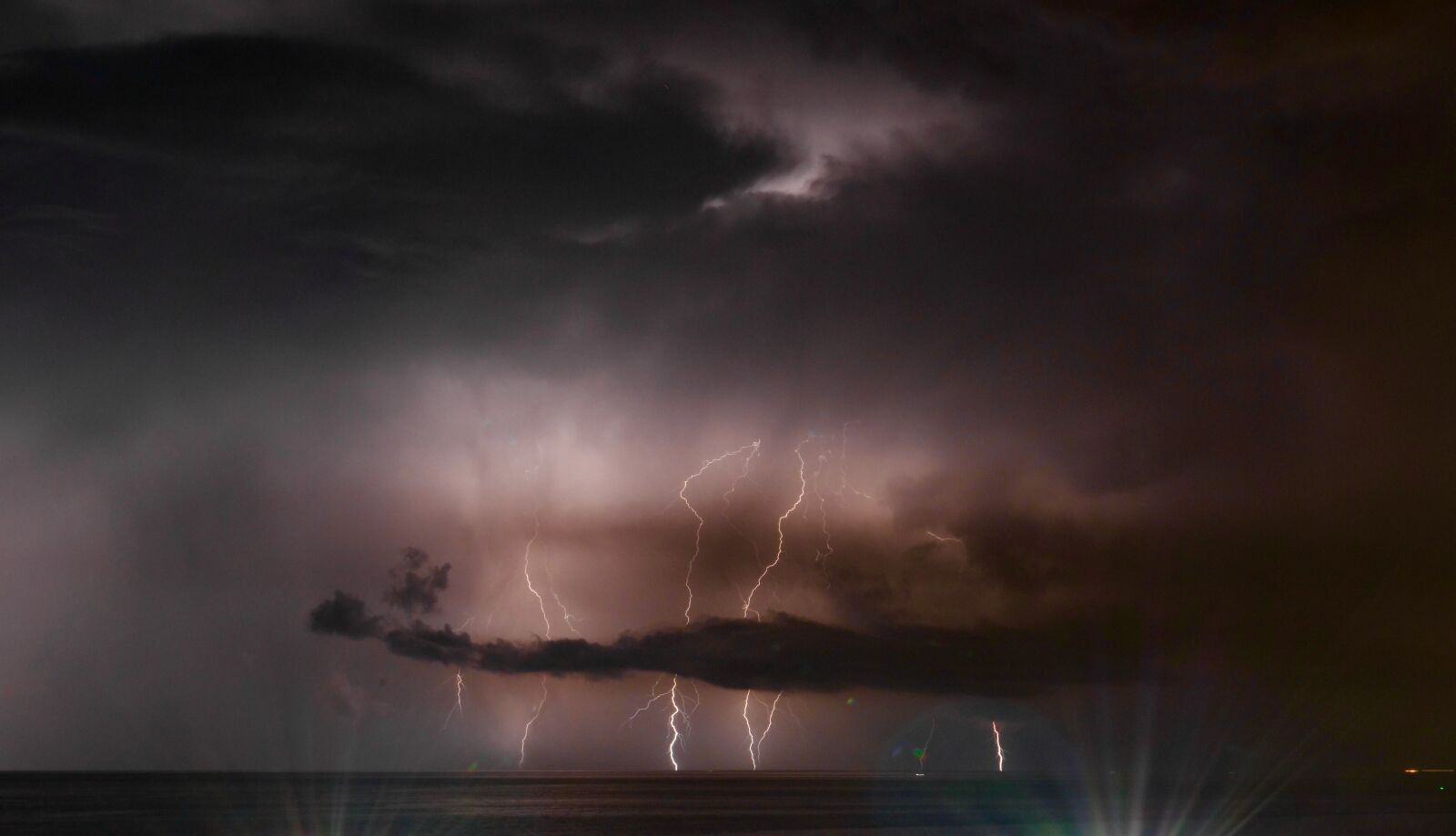 Panasonic Lumix DC-GH5 sample photo. Cuba, havana, lightning photography