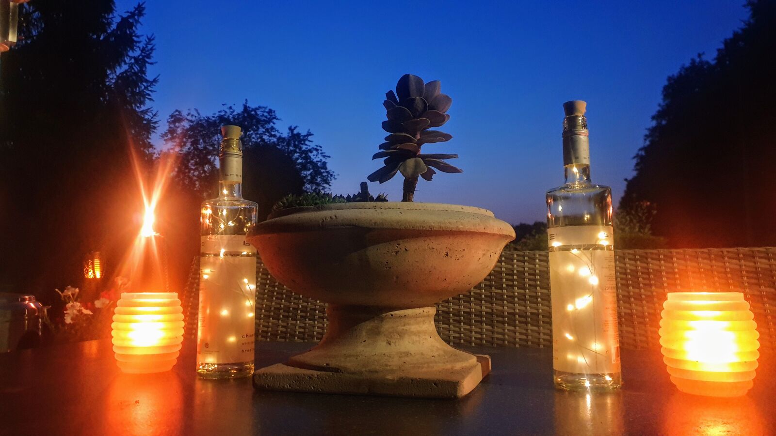 Samsung SM-G965F sample photo. Sunset, equinox, lights photography