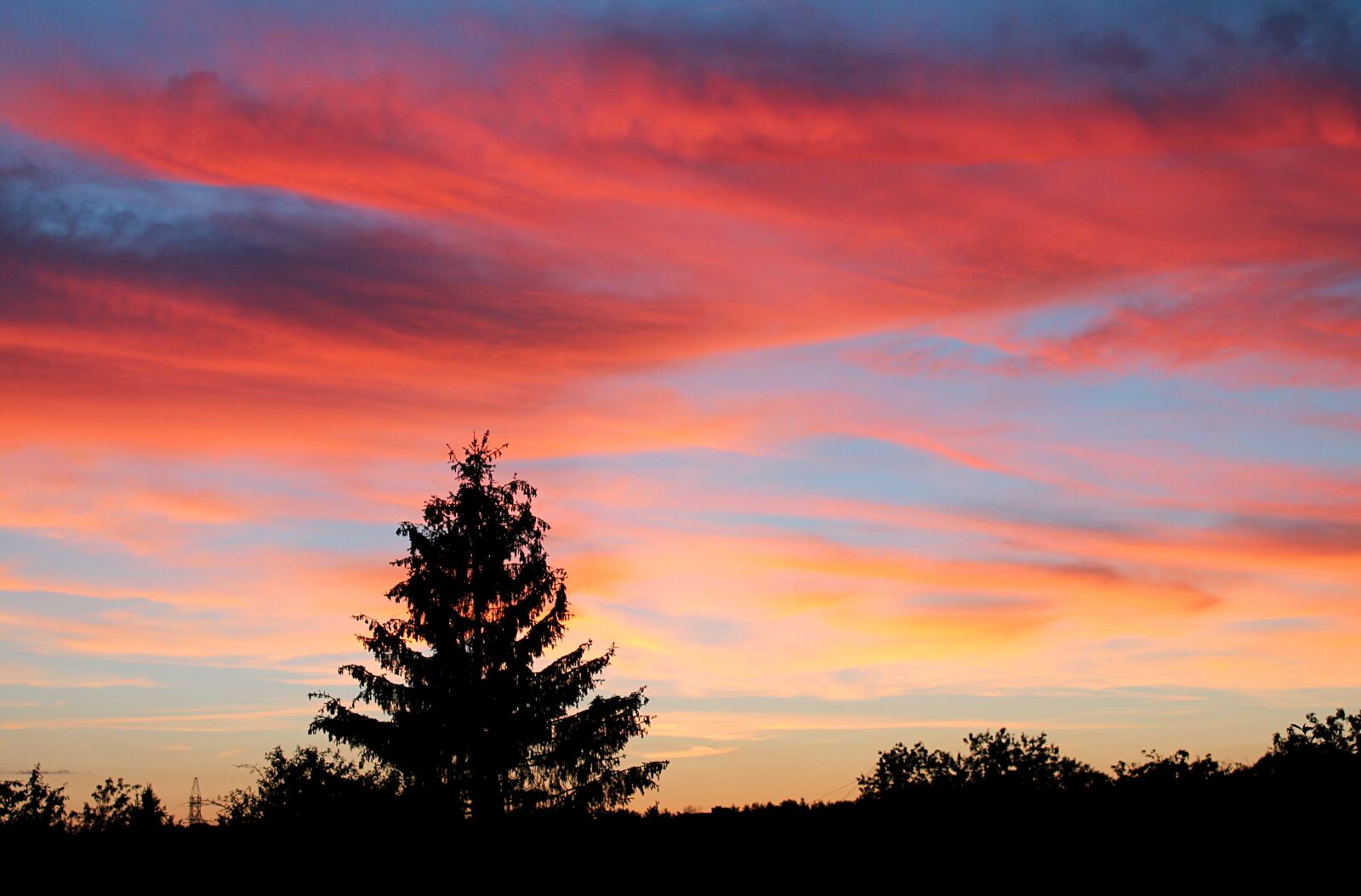 Canon EOS 1100D (EOS Rebel T3 / EOS Kiss X50) sample photo. Sunset, a riot of photography