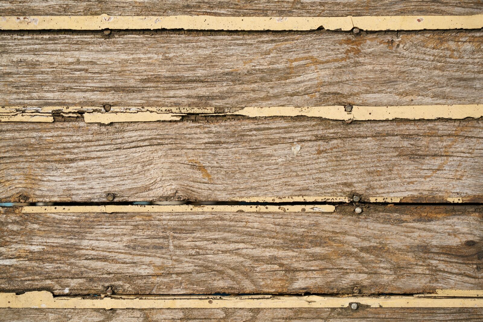Sony a7R II + Sony Vario Tessar T* FE 24-70mm F4 ZA OSS sample photo. Wood-fibre boards, texture, pattern photography