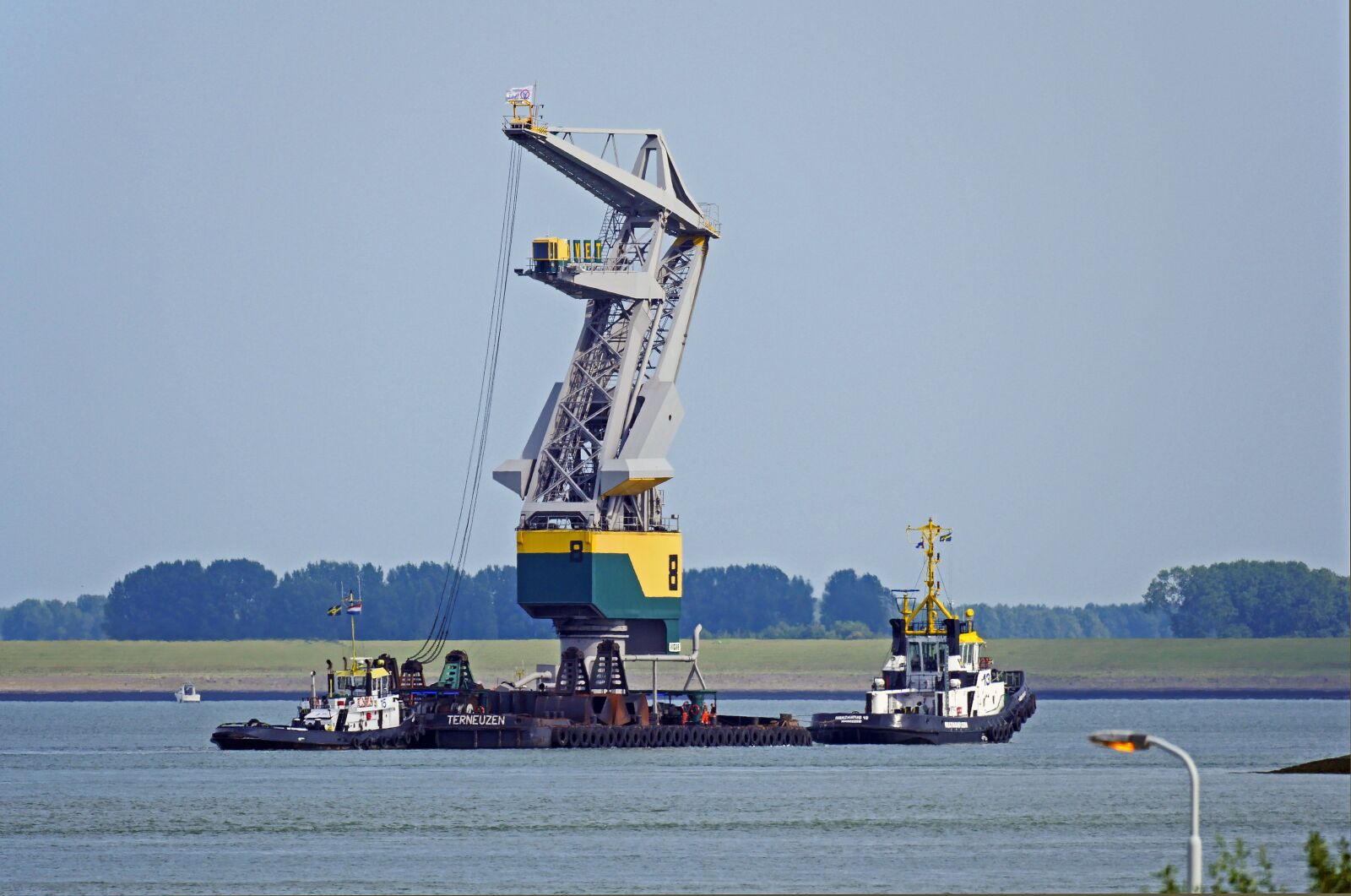Panasonic Lumix DMC-GX8 sample photo. Special transport, harbour crane photography