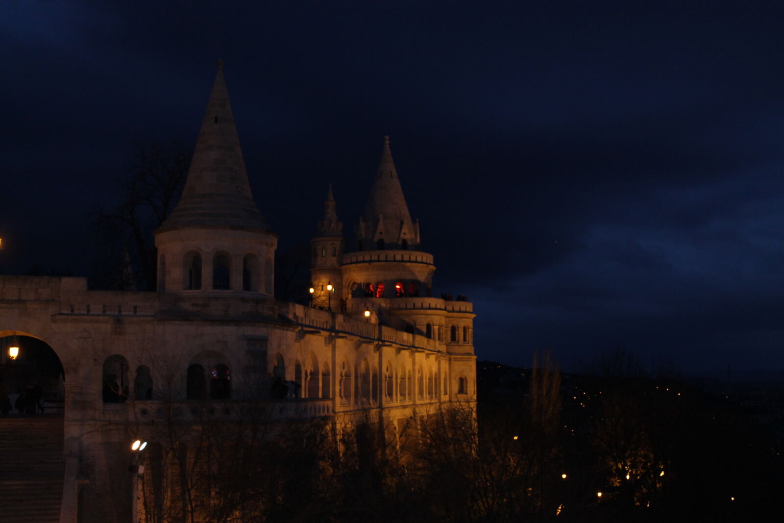 Canon EOS 1100D (EOS Rebel T3 / EOS Kiss X50) sample photo. Castle, night, night, photography photography