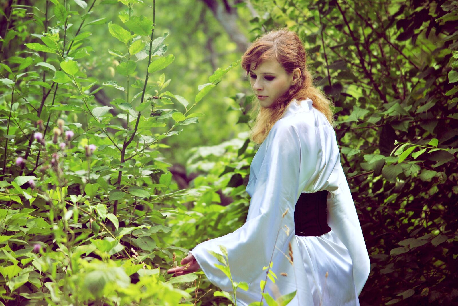 Nikon D3000 sample photo. Girl, in a bathrobe photography