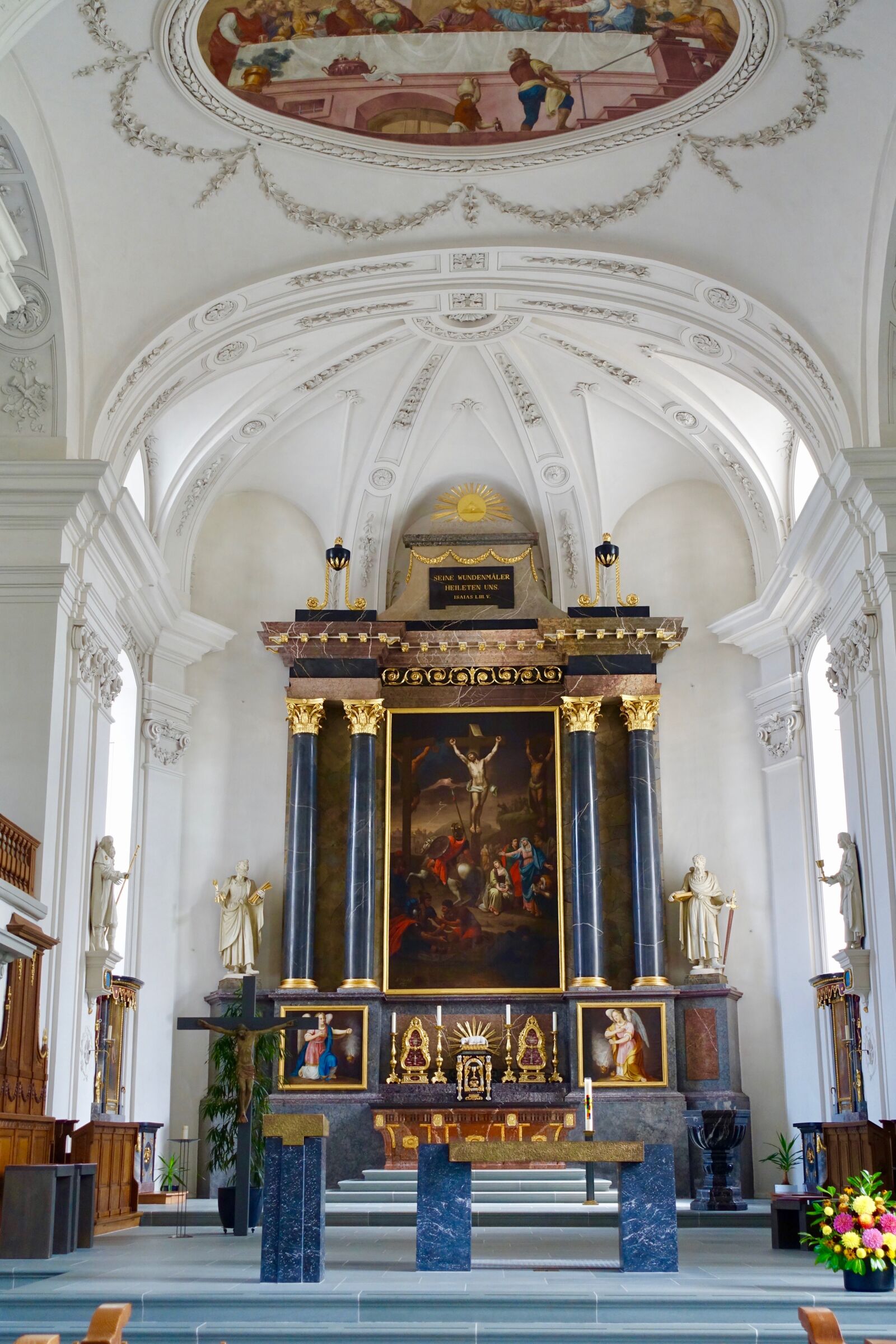 Sony Cyber-shot DSC-RX100 III sample photo. Alter, church, table photography