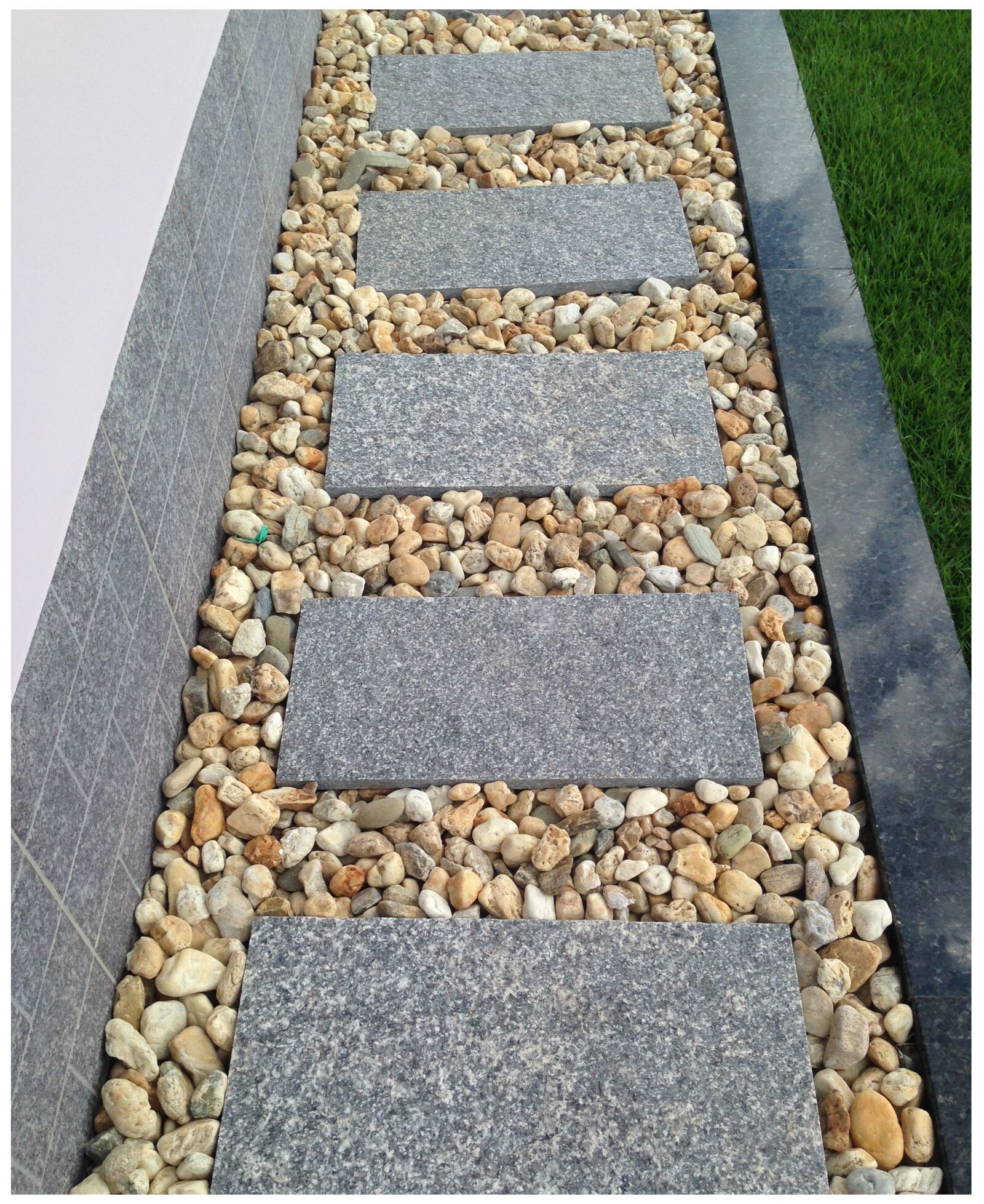 iPhone 5 back camera 4.12mm f/2.4 sample photo. Stone, rocks, rock photography