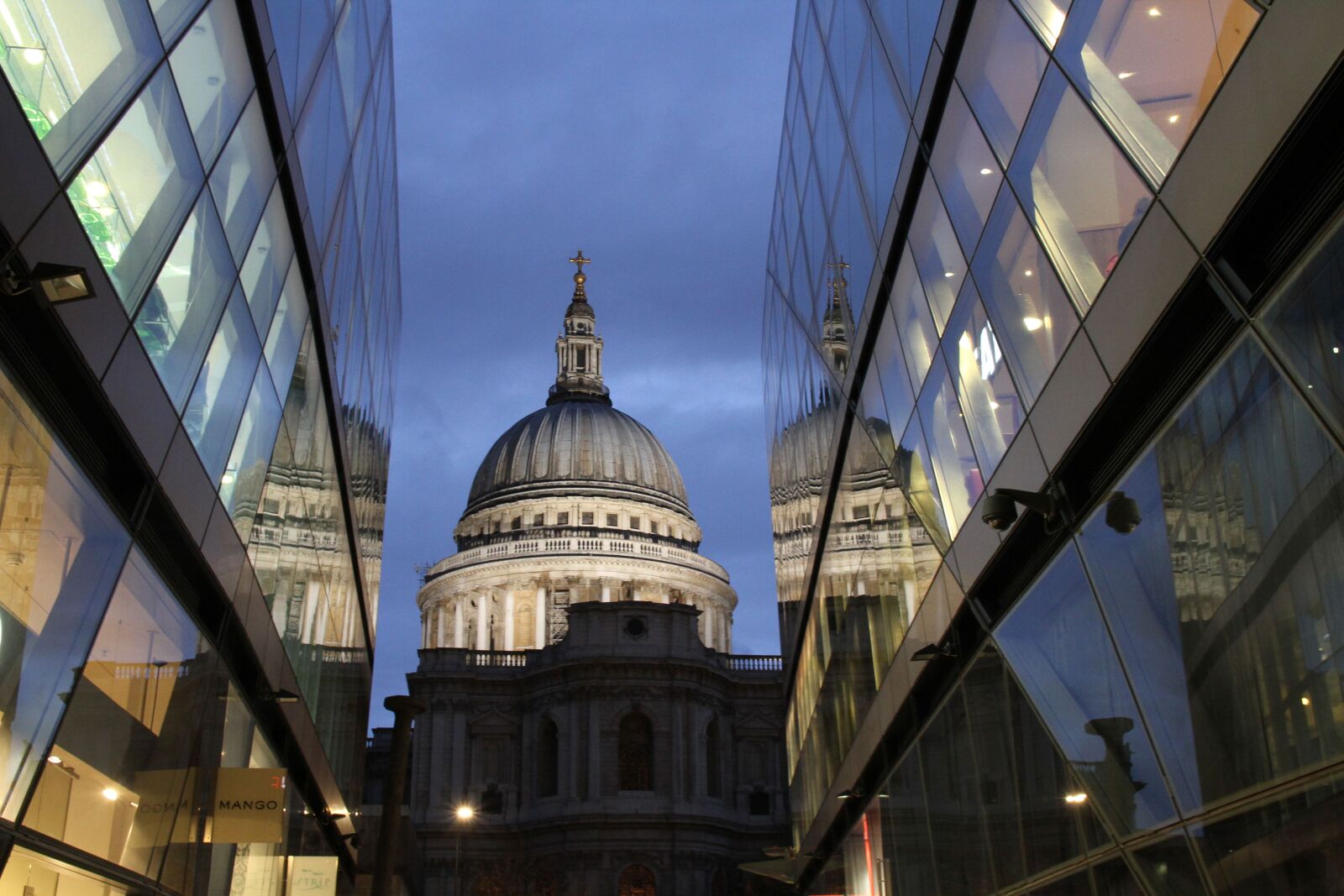 Canon EOS 7D sample photo. Architecture, building, city photography