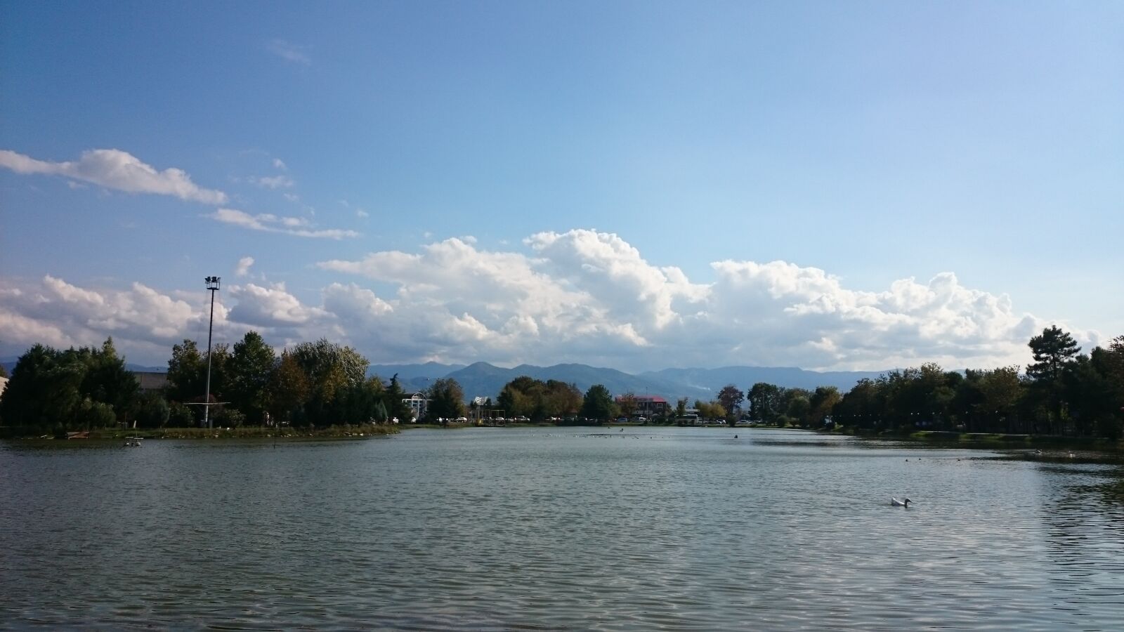 Sony Xperia Z1 sample photo. Lakeside, park, blue sky photography