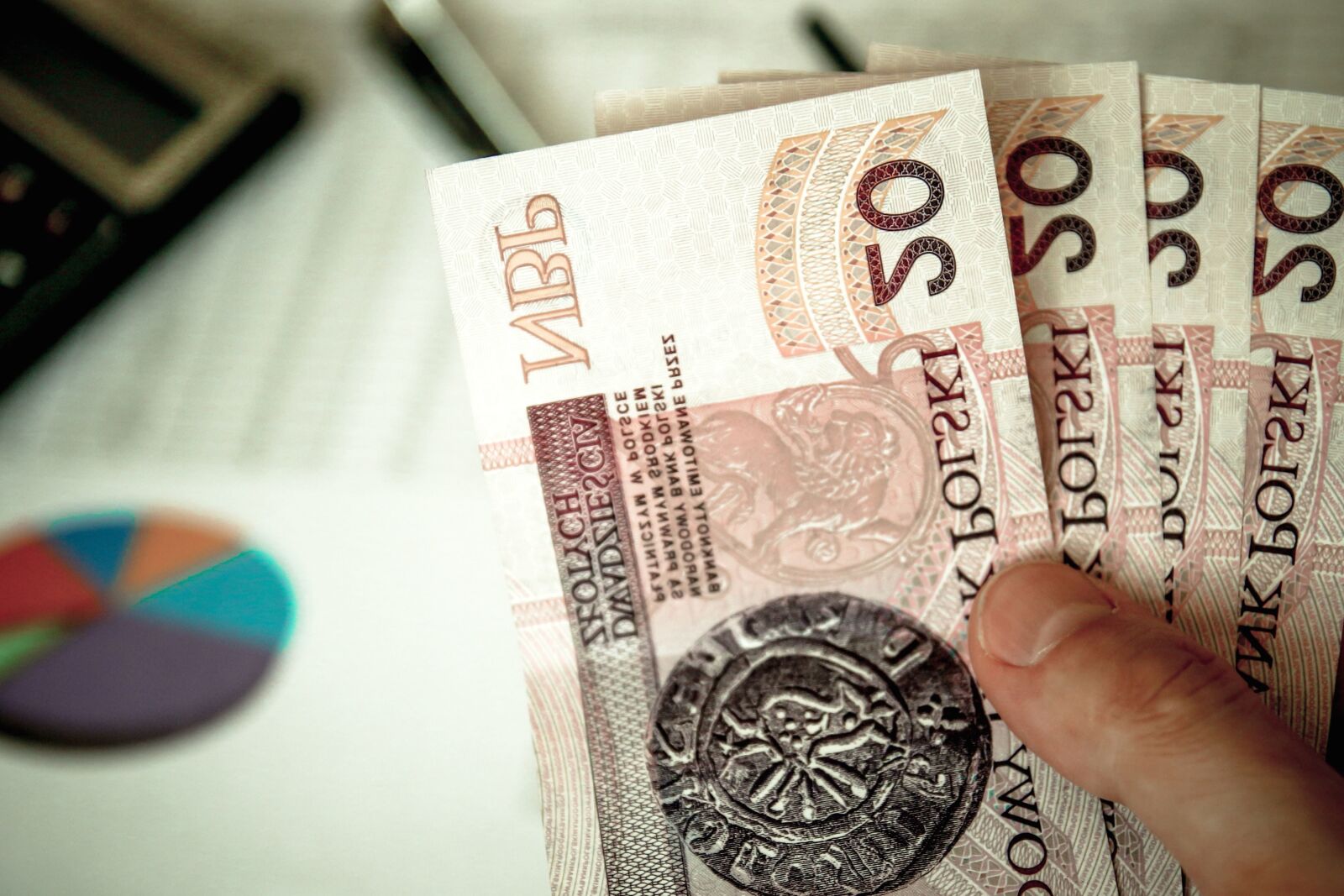 Canon EOS 70D sample photo. Money, finance, statistics, business photography