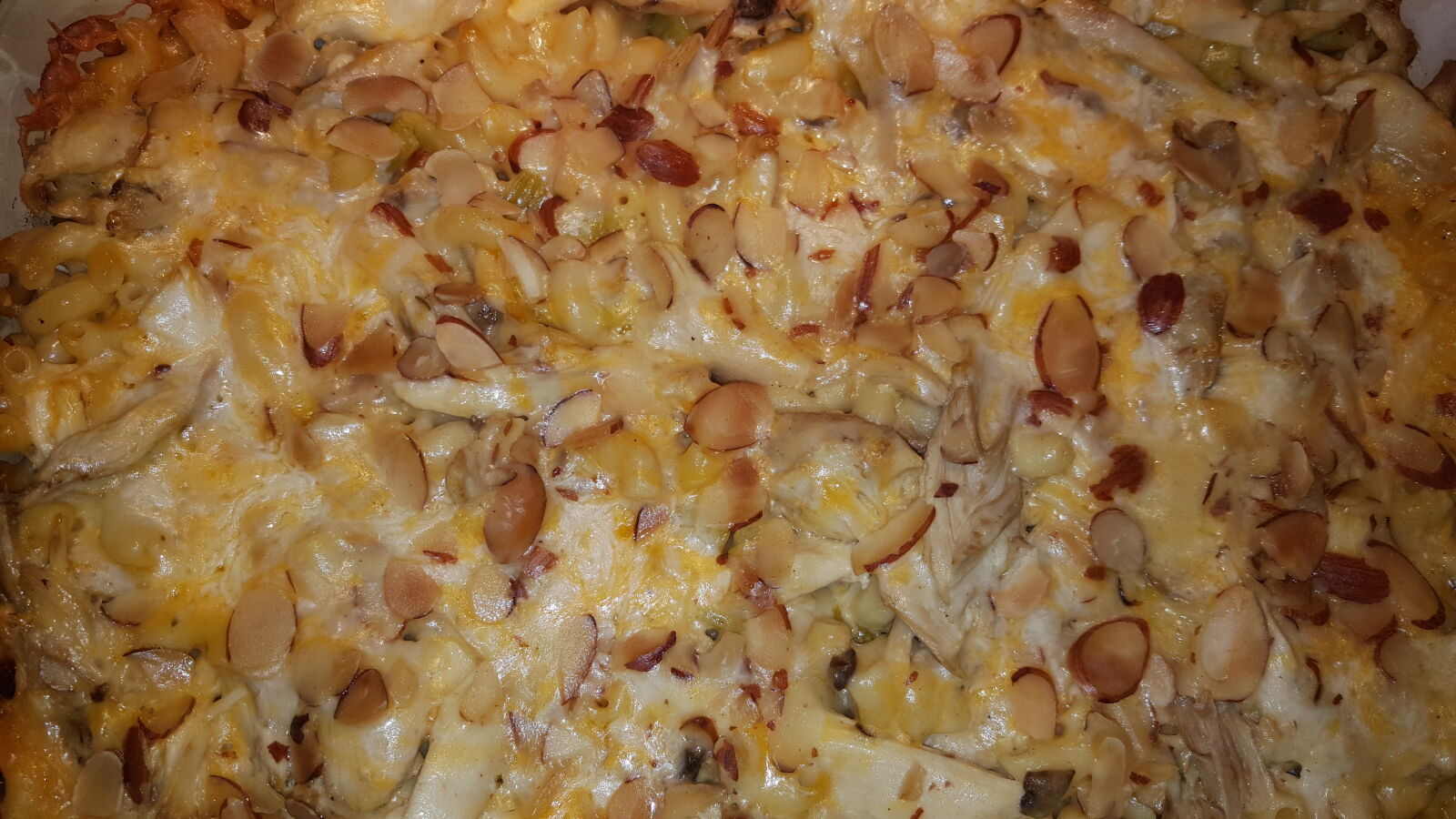 Samsung Galaxy Note5 sample photo. Almonds, american, food, casserole photography