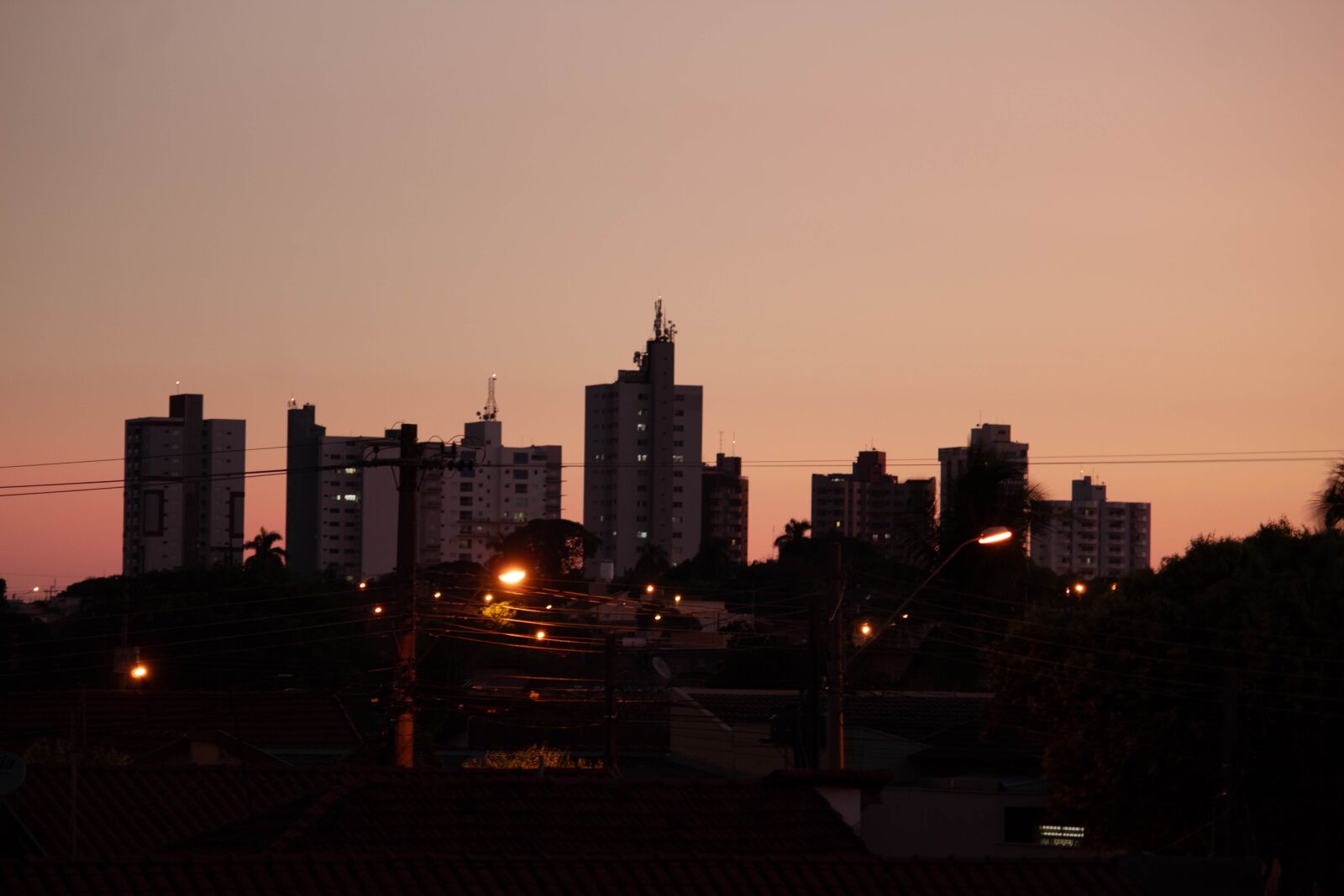 Canon EOS 1300D (EOS Rebel T6 / EOS Kiss X80) sample photo. City, landscape, buildings photography