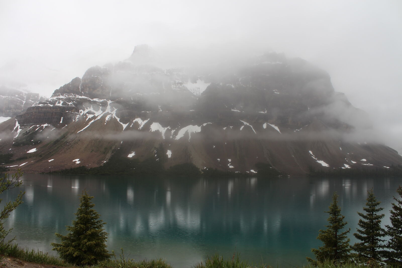 Canon EOS 650D (EOS Rebel T4i / EOS Kiss X6i) sample photo. Banff, canada, foggy, mountain photography