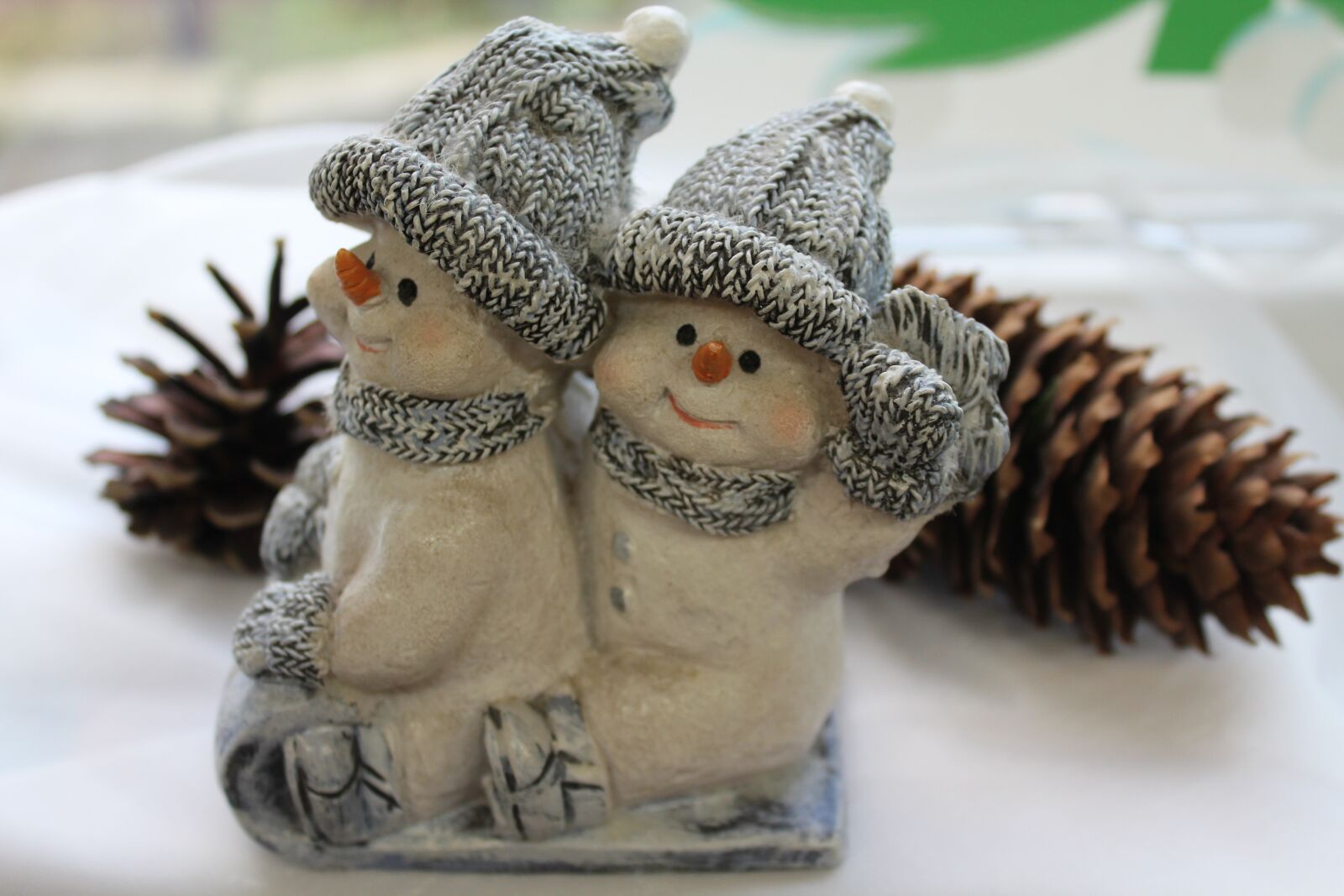 Canon EOS 1200D (EOS Rebel T5 / EOS Kiss X70 / EOS Hi) sample photo. Christmas, snowmen, ornament photography
