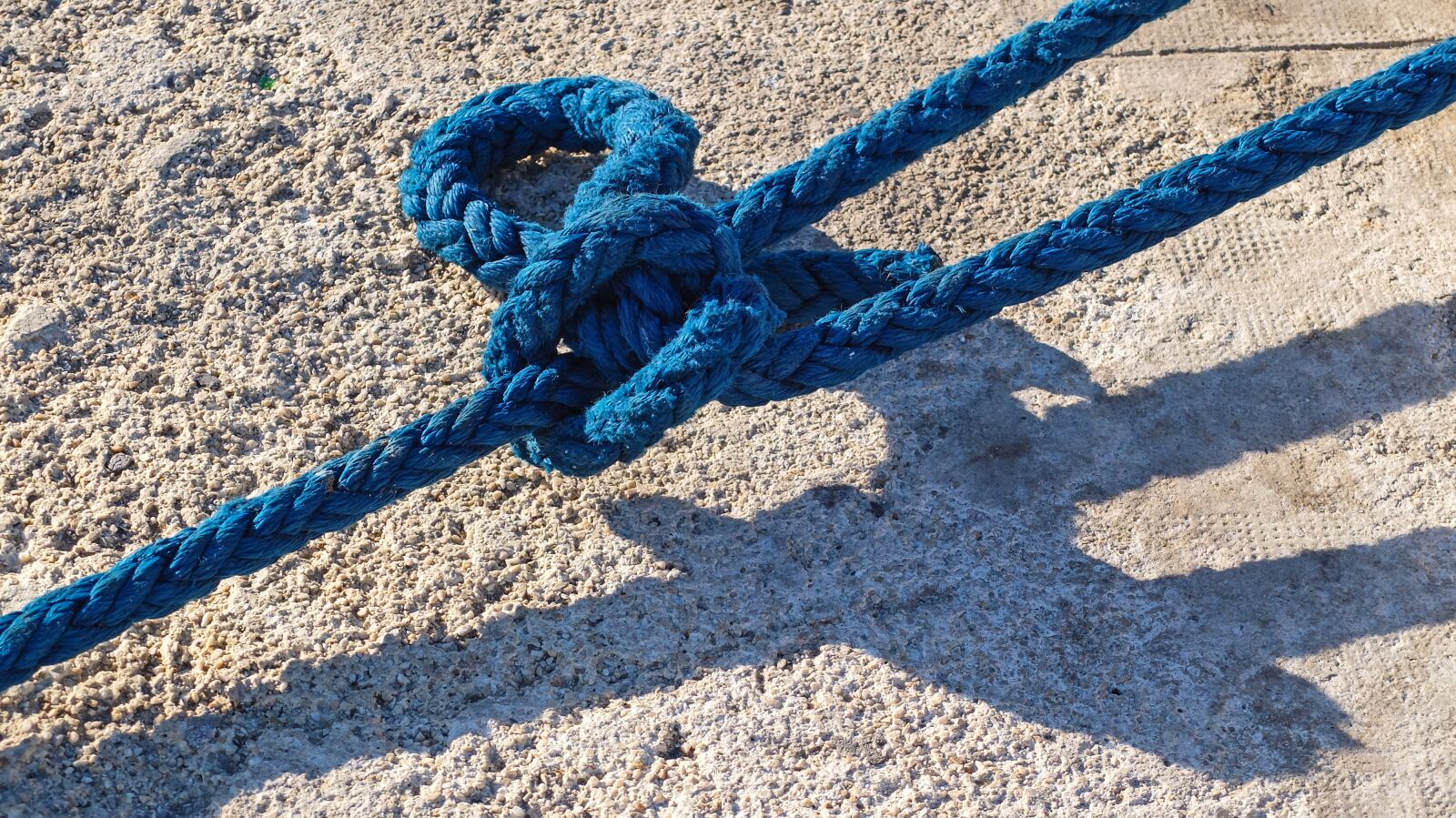 Fujifilm X30 sample photo. Mooring, rope, harbor photography