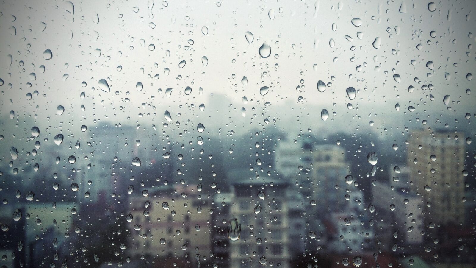 Apple iPhone 5s sample photo. Rain, raining, saigon photography