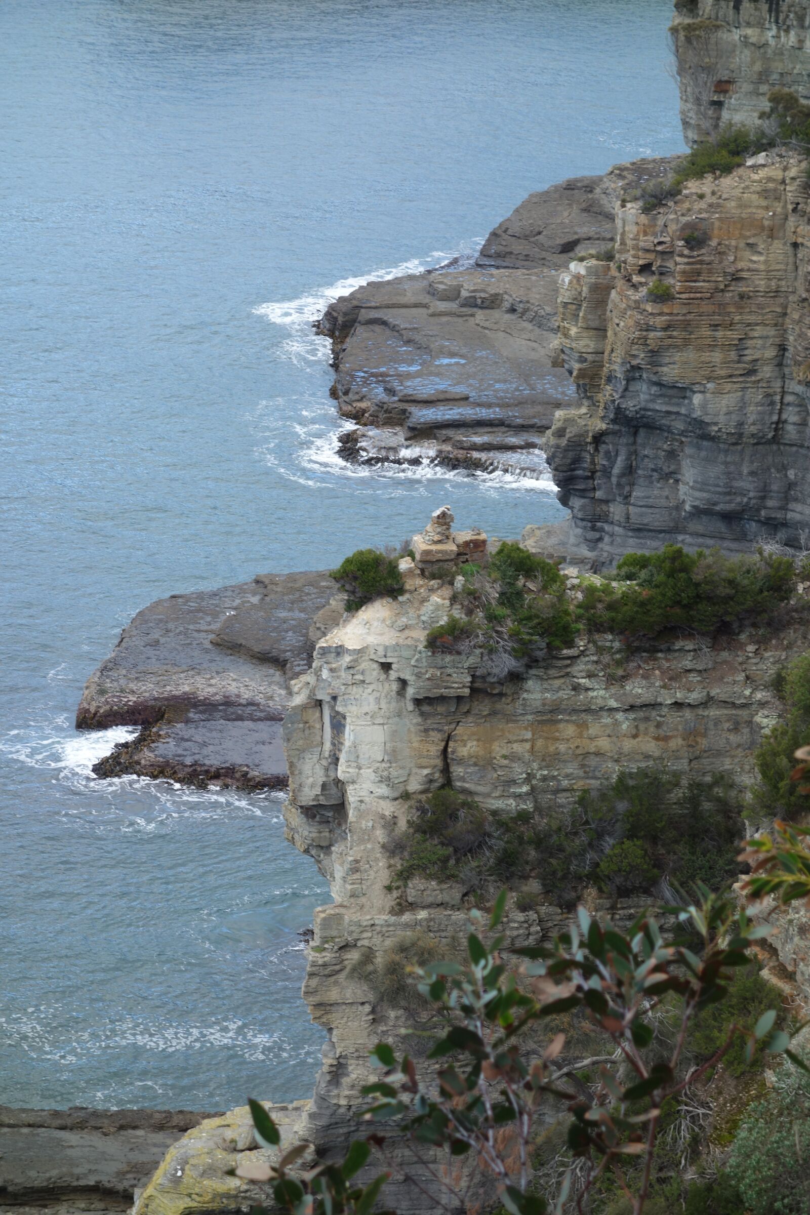 Sony Cyber-shot DSC-RX100 sample photo. Cliffs, sea, water photography