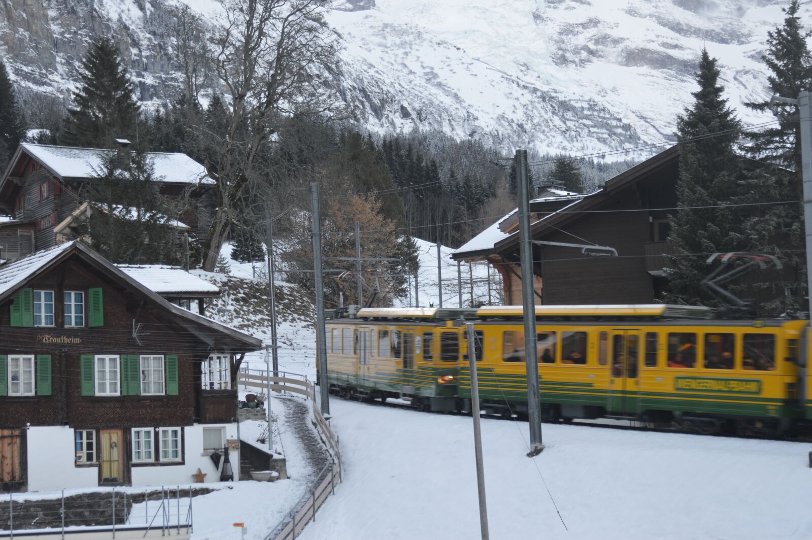 Nikon D3200 sample photo. Wengen, wab, wengen station photography