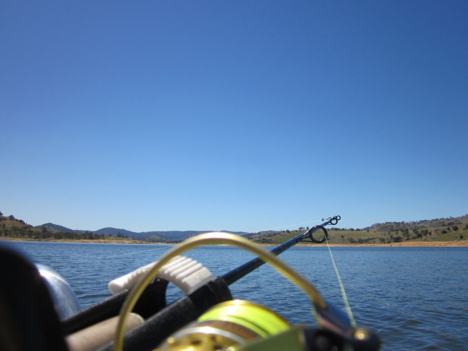 Canon PowerShot SD1300 IS (IXUS 105 / IXY 200F) sample photo. Fishing, water, wyangala dam photography