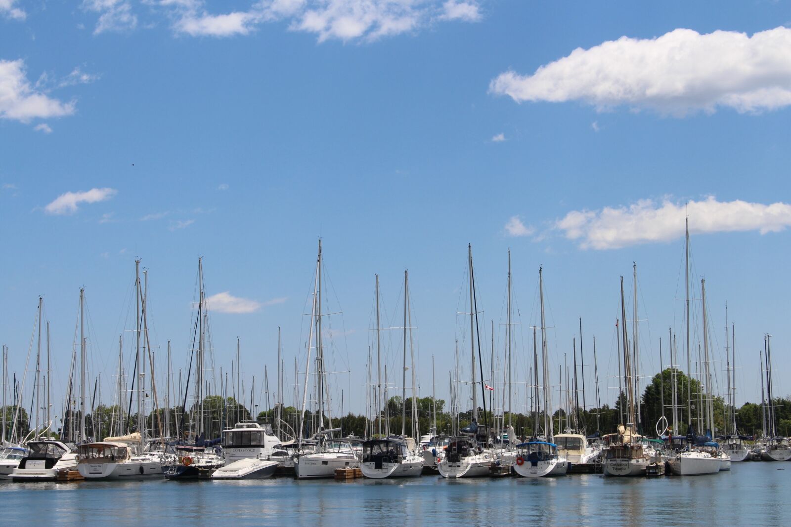 Canon EOS 700D (EOS Rebel T5i / EOS Kiss X7i) sample photo. View, haven, boat photography