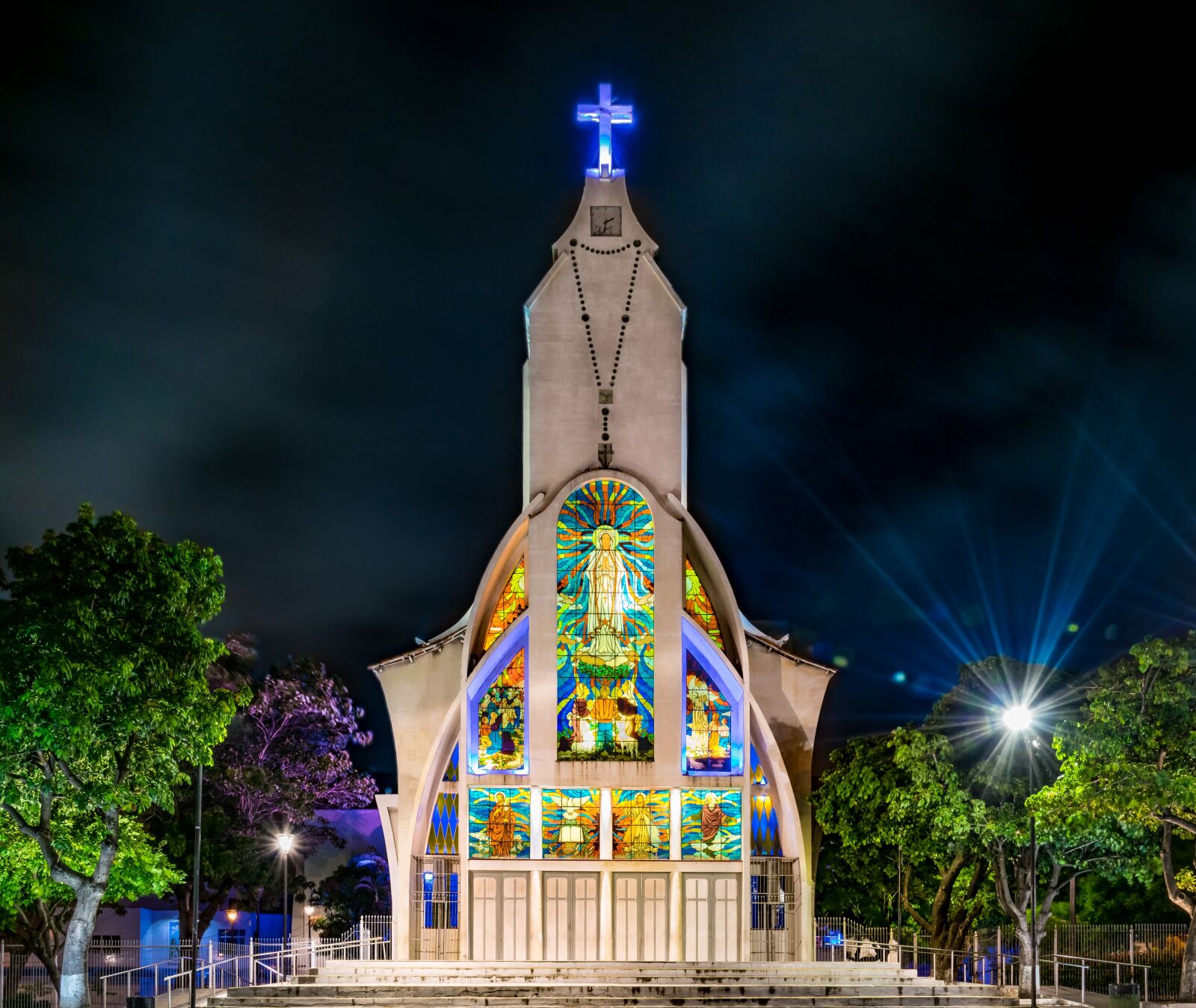 Nikon D5300 sample photo. Church, night, religion photography