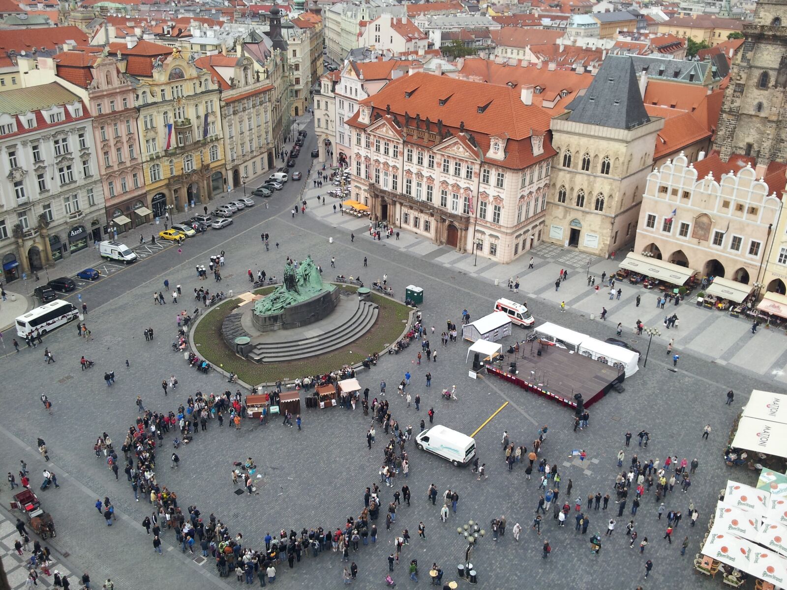 Samsung Galaxy S2 sample photo. Prague, town square, city photography