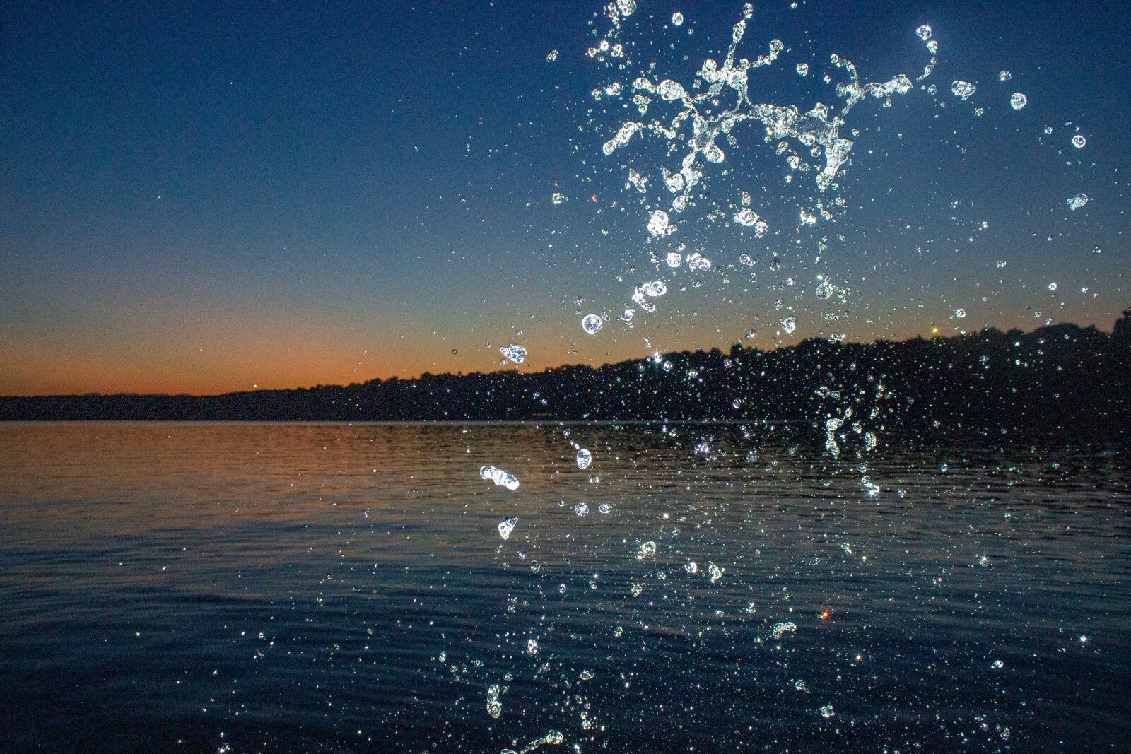 Canon EOS 600D (Rebel EOS T3i / EOS Kiss X5) sample photo. Lake, summer, water photography