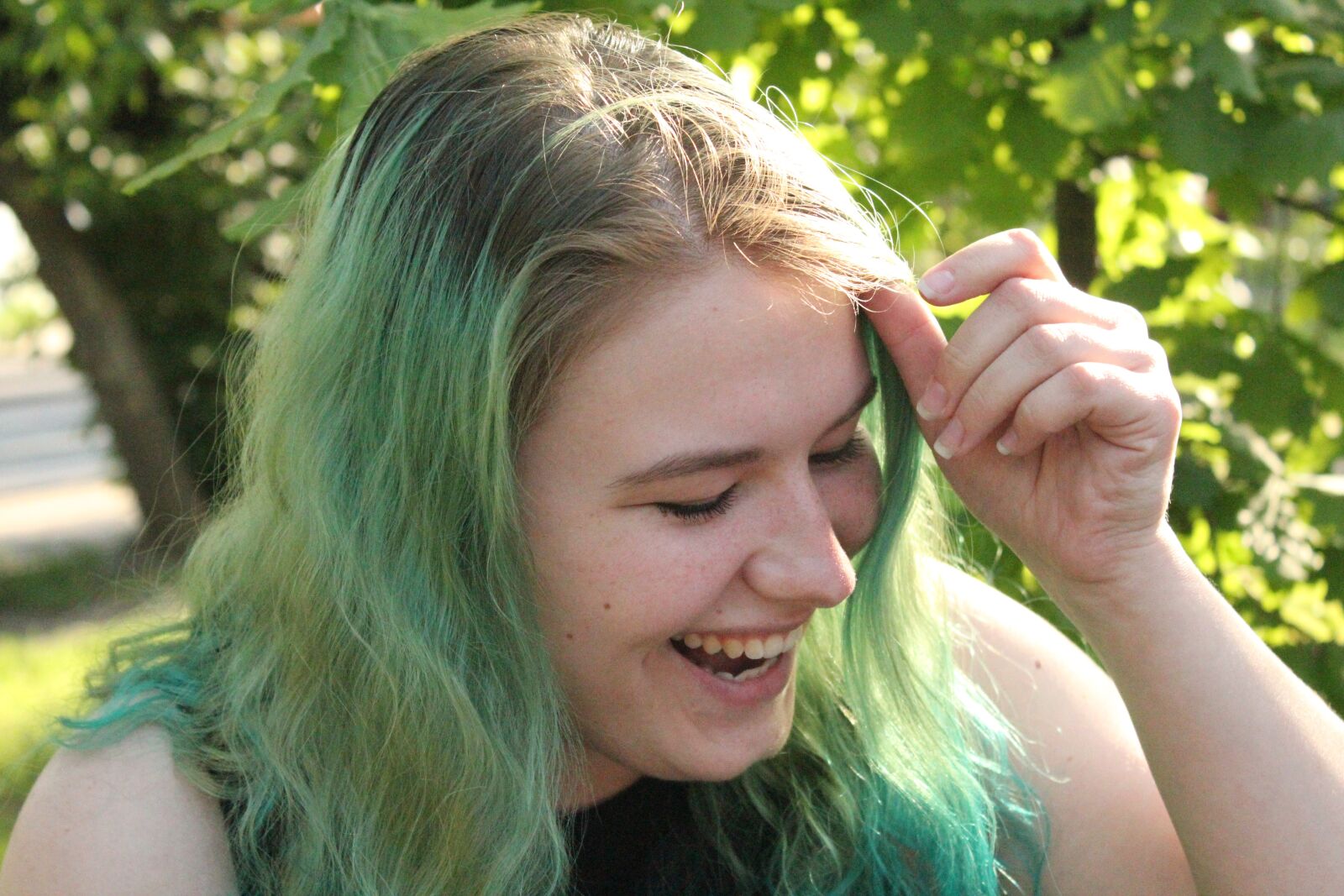 Canon EOS 600D (Rebel EOS T3i / EOS Kiss X5) sample photo. Girl, joy, laughter photography