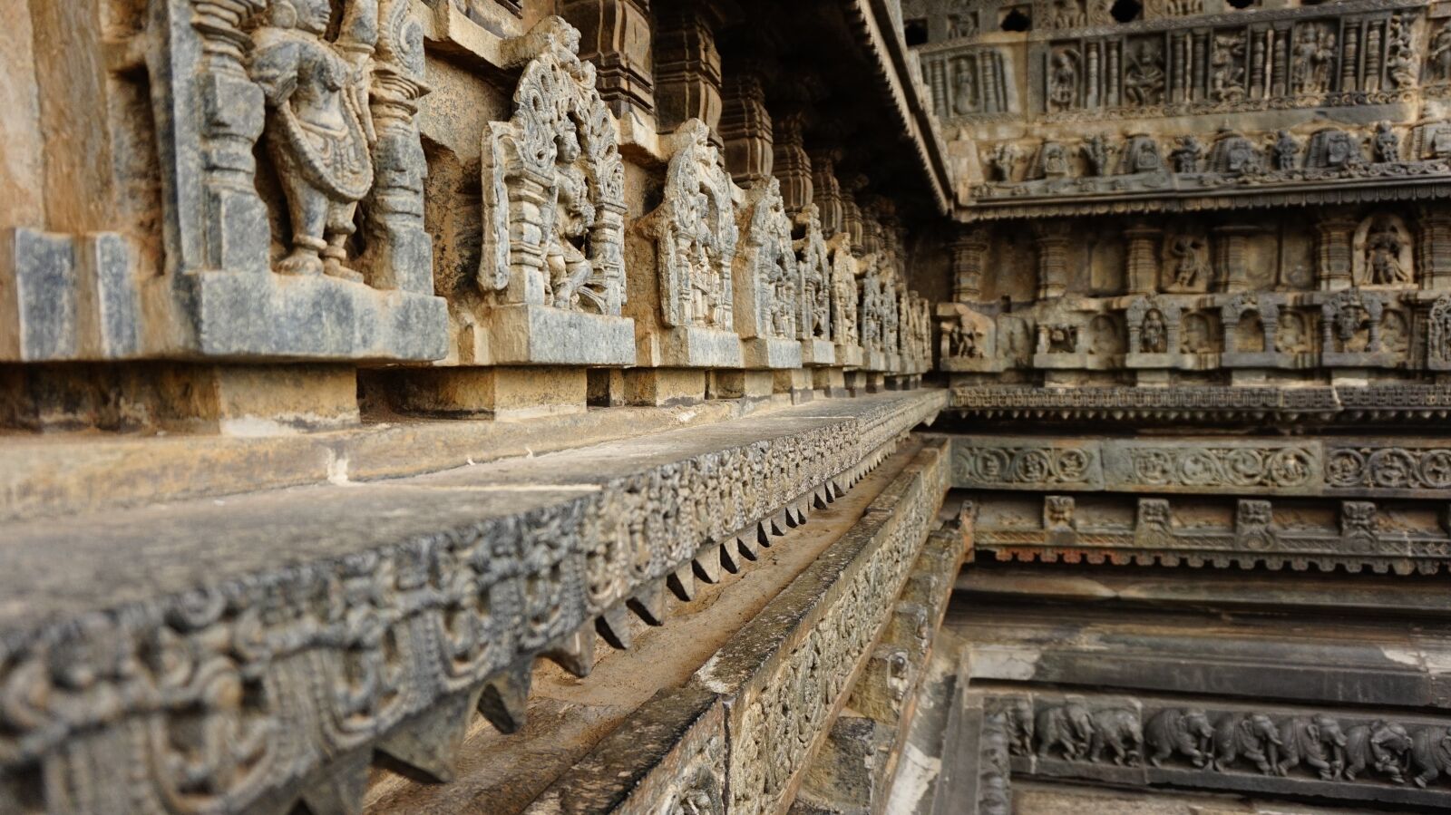 Sony Alpha a5000 (ILCE 5000) sample photo. Stone, temple, architecture photography