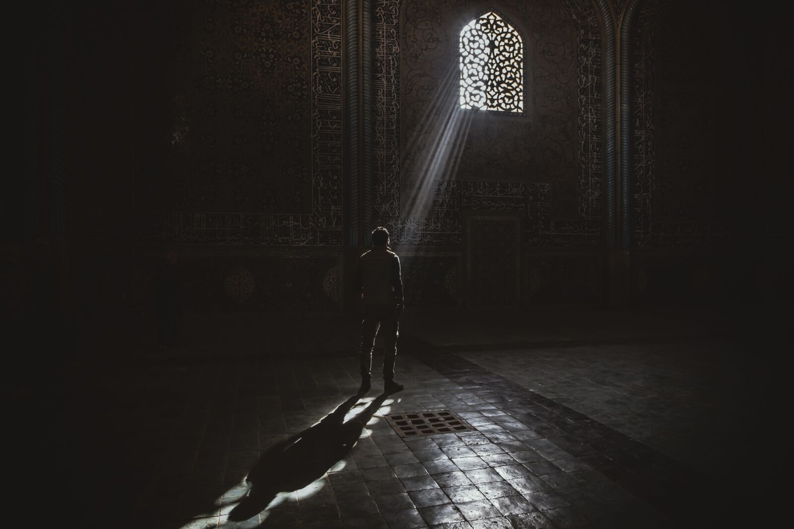 Canon EF 24mm F1.4L II USM sample photo. Iranian architecture, isfahan city photography