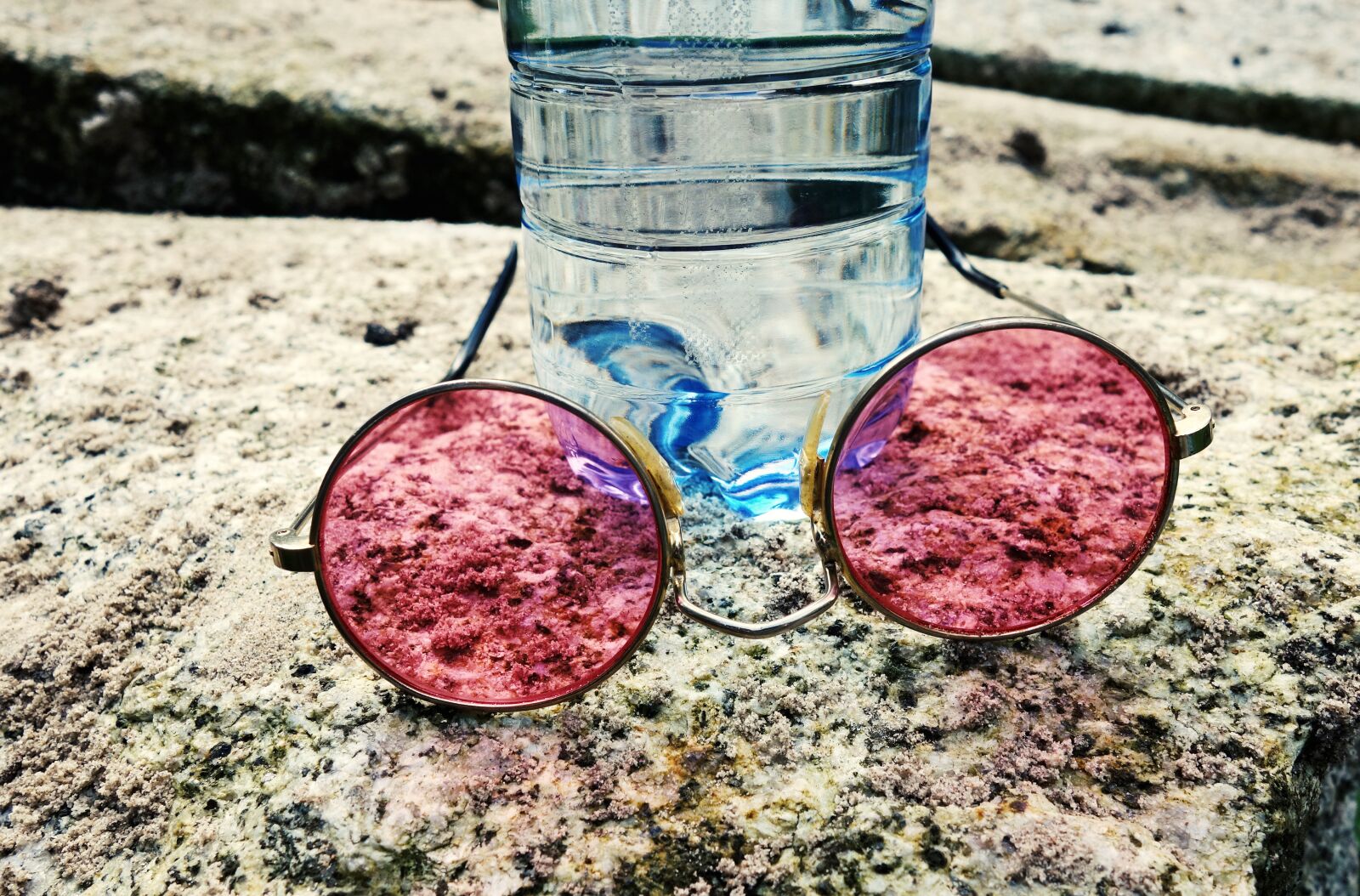 Sony Cyber-shot DSC-RX100 sample photo. Glasses, bottle, stone photography